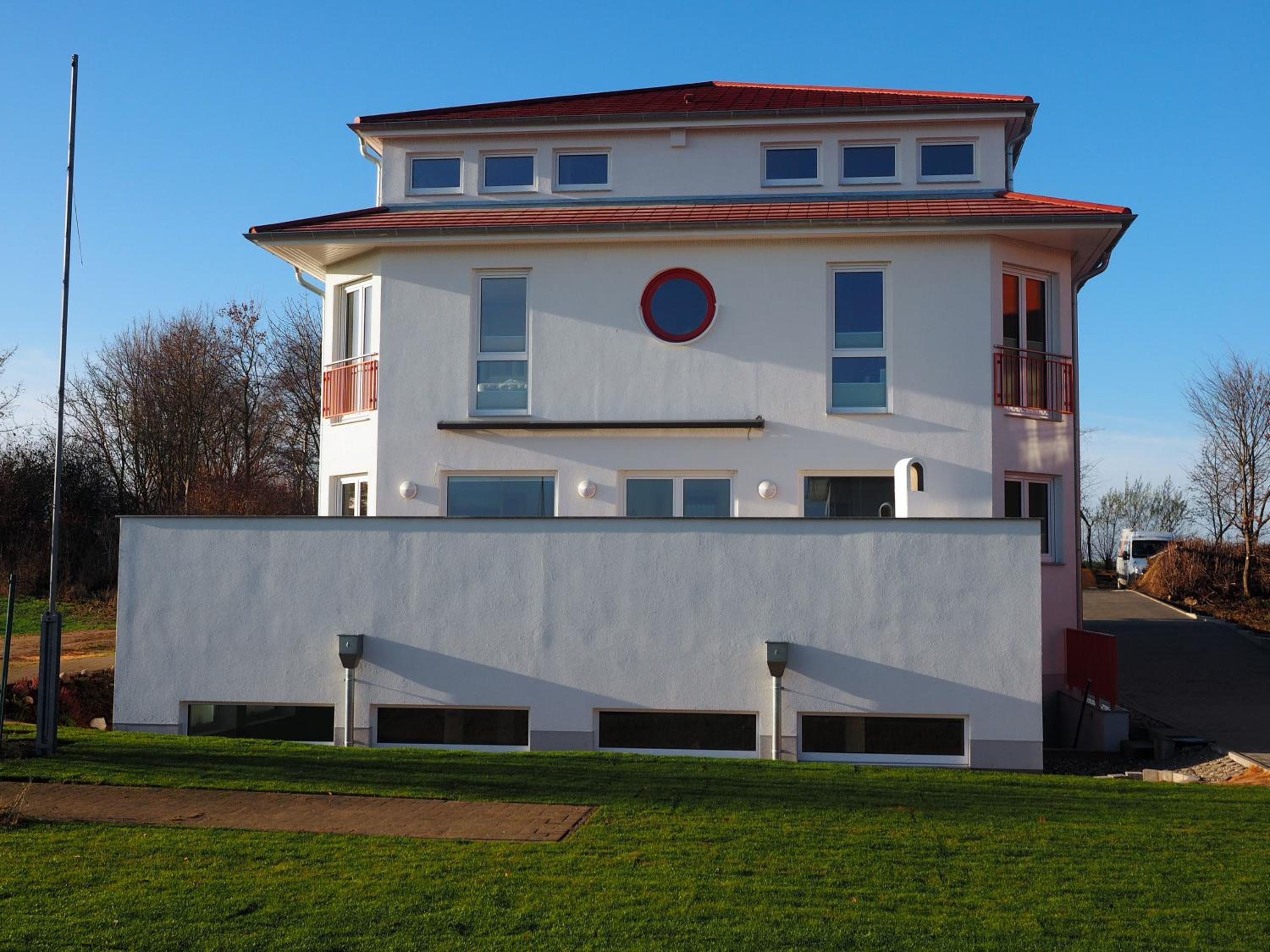 Vier-Winde-Villa mit Schwimmbad
