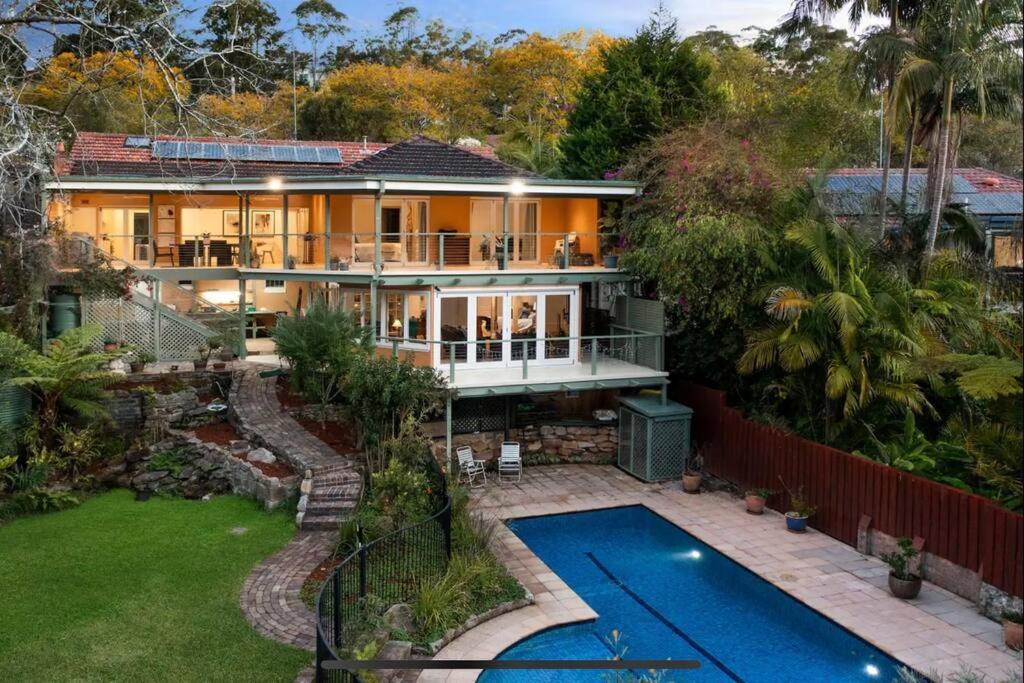 Poolside oasis - Sydney