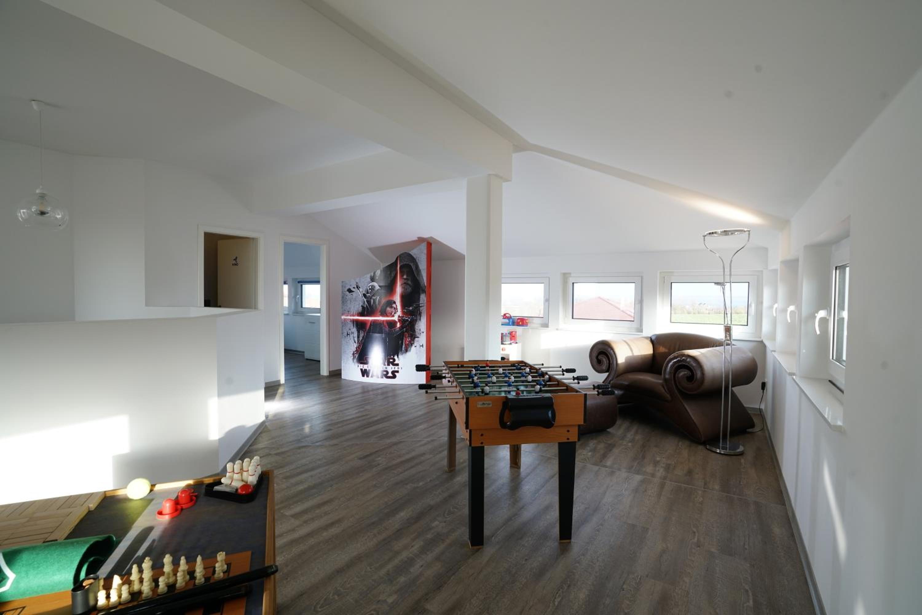 Vier-Winde-Villa mit Schwimmbad