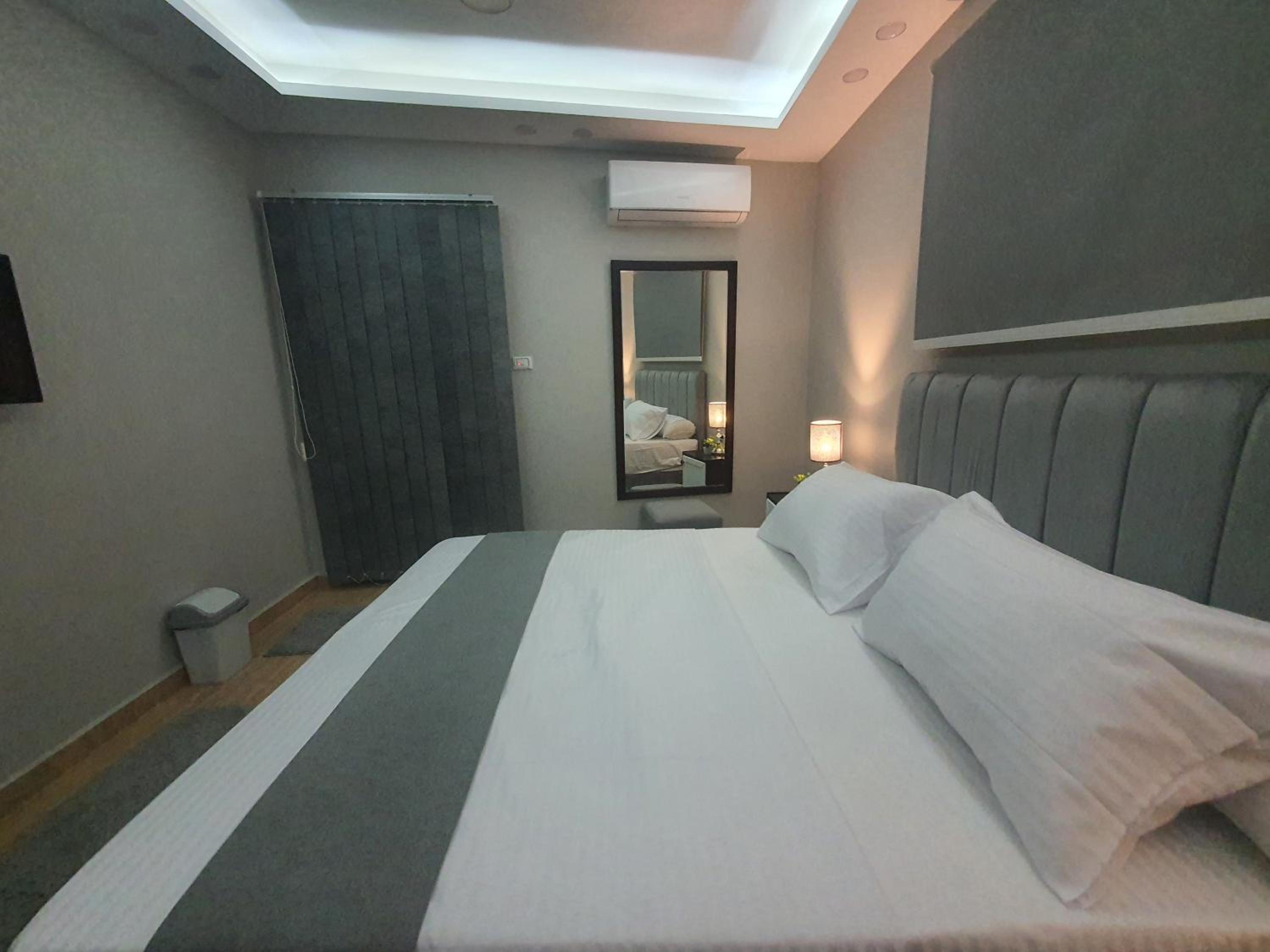 Youvala serviced Apartment 30th (Harm)