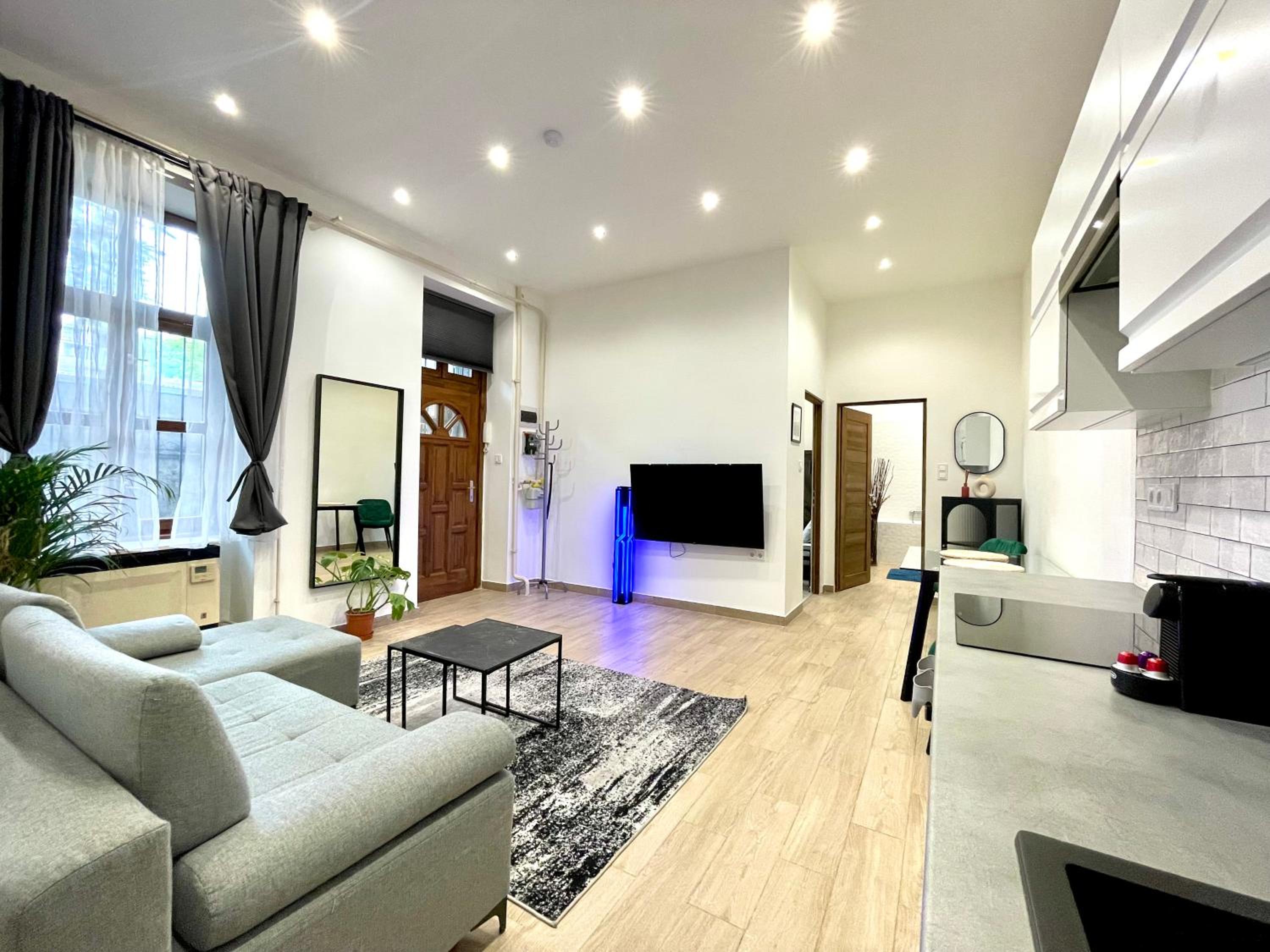 SMART HOME near the Westend City Center