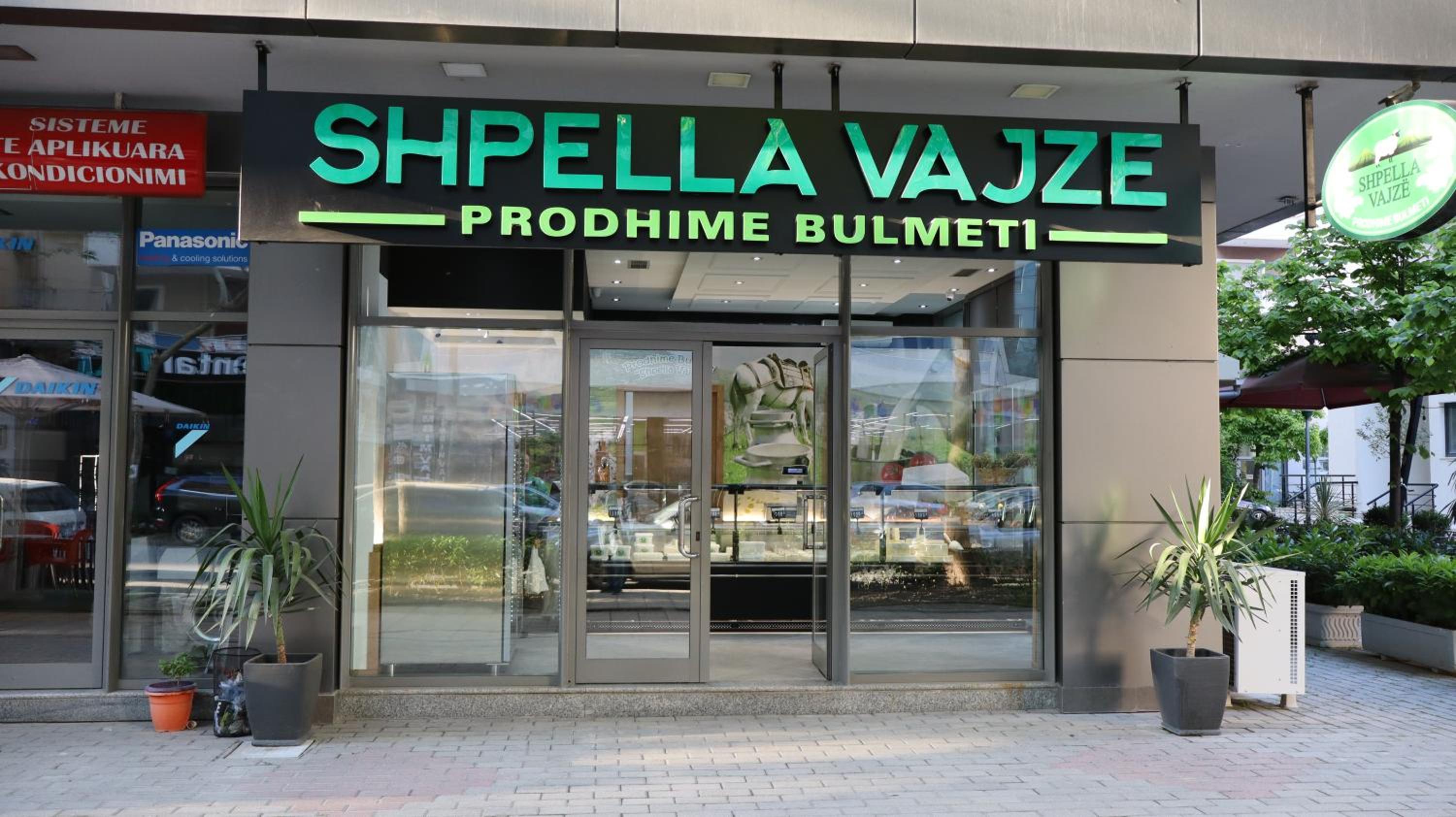Ina Home lungo mare Vlorë-Vlora
