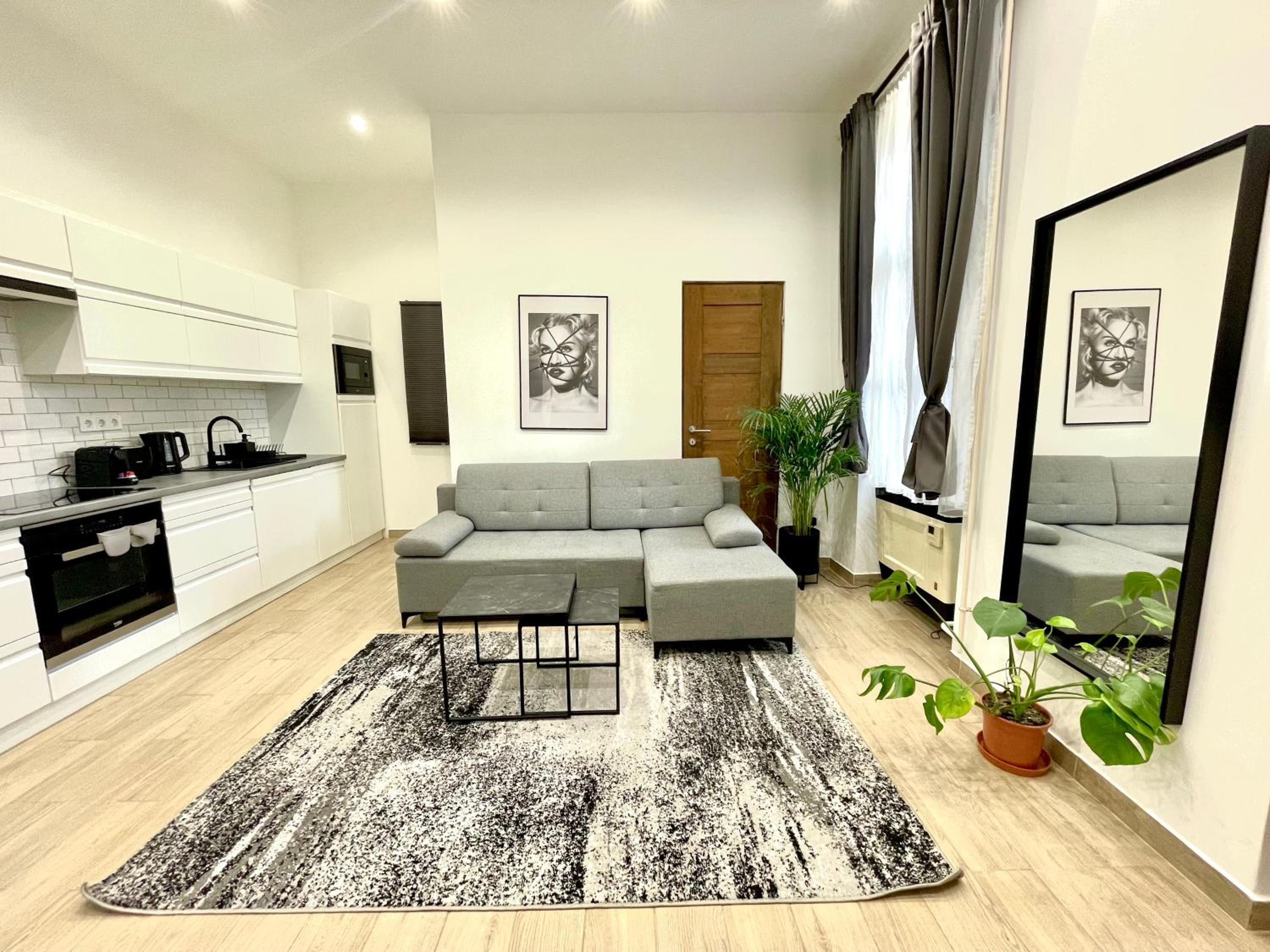SMART HOME near the Westend City Center