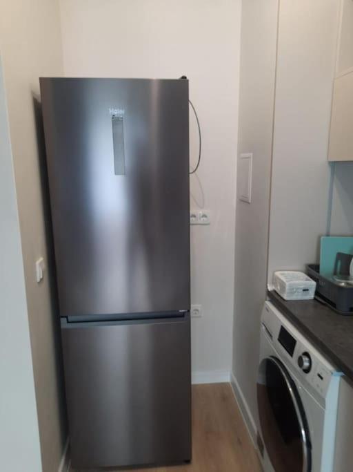 *HOT* Main Square Brand New Luxury Apartment
