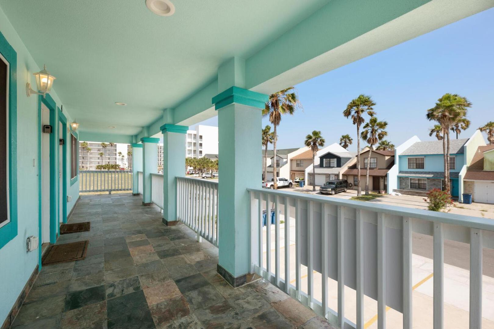 Retreats at Lantana 4 Plex