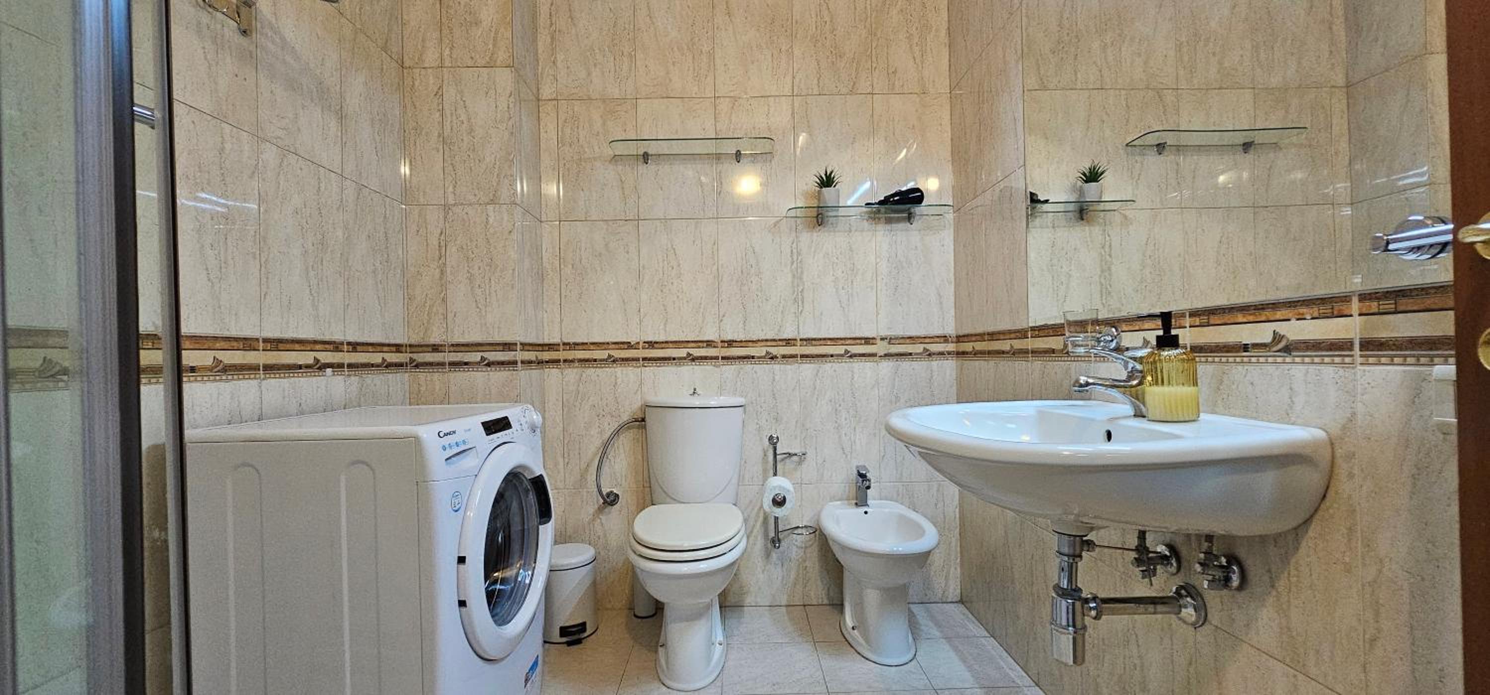 Next to Blloku 2-BDR Spacious Apartment
