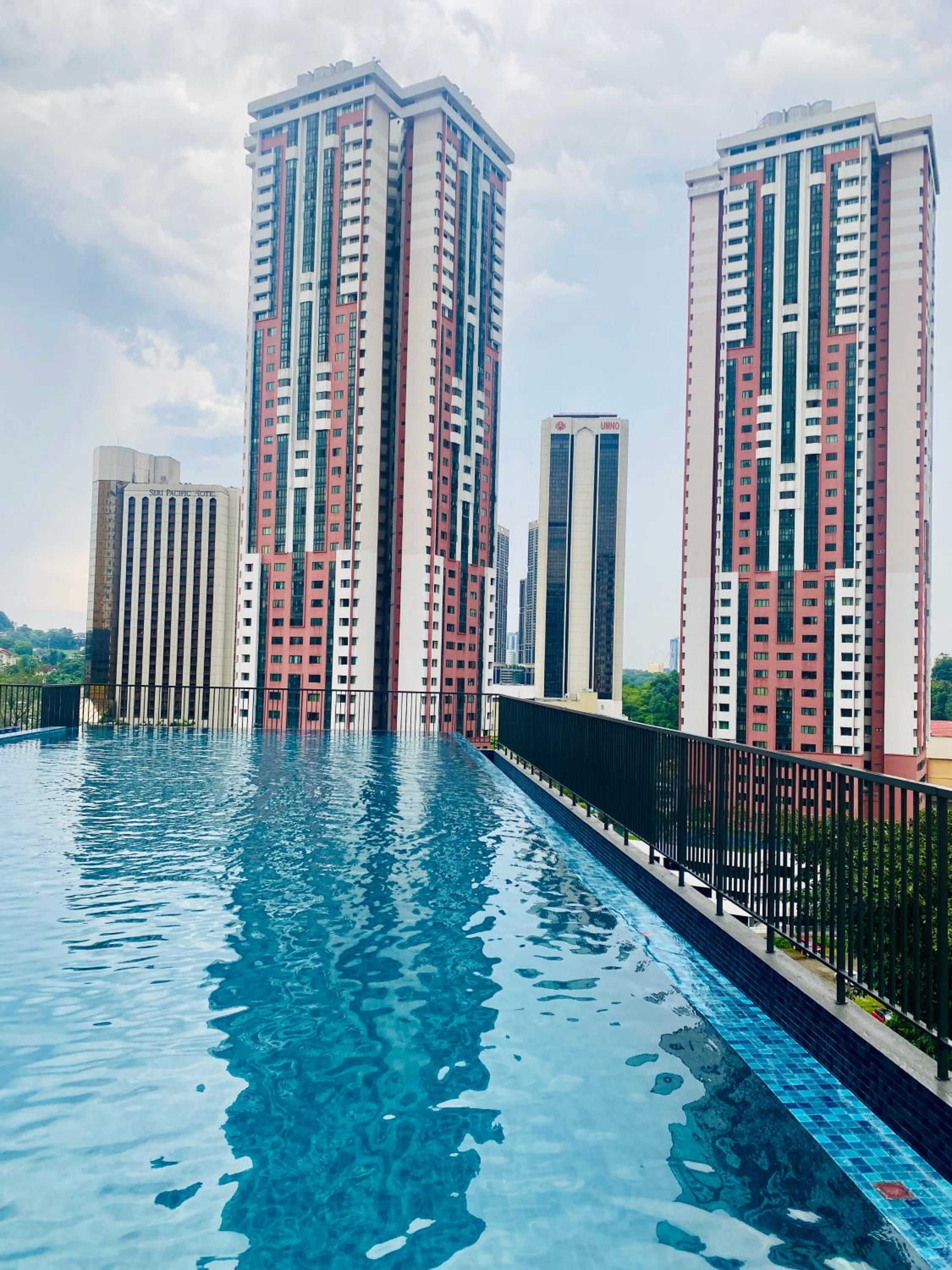 Chamber Suites Zaff Ventures