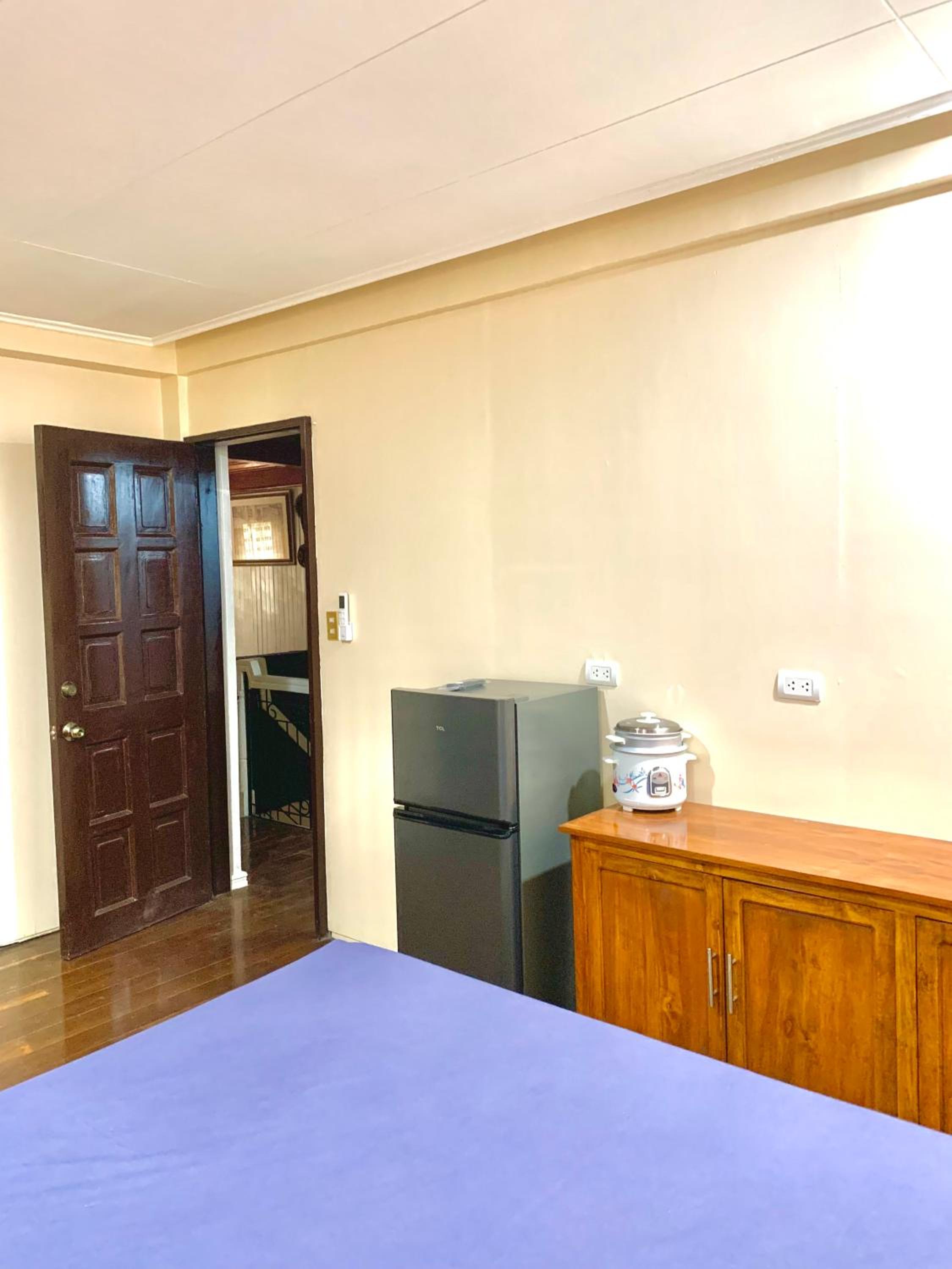 G Apartment - King Room view 2