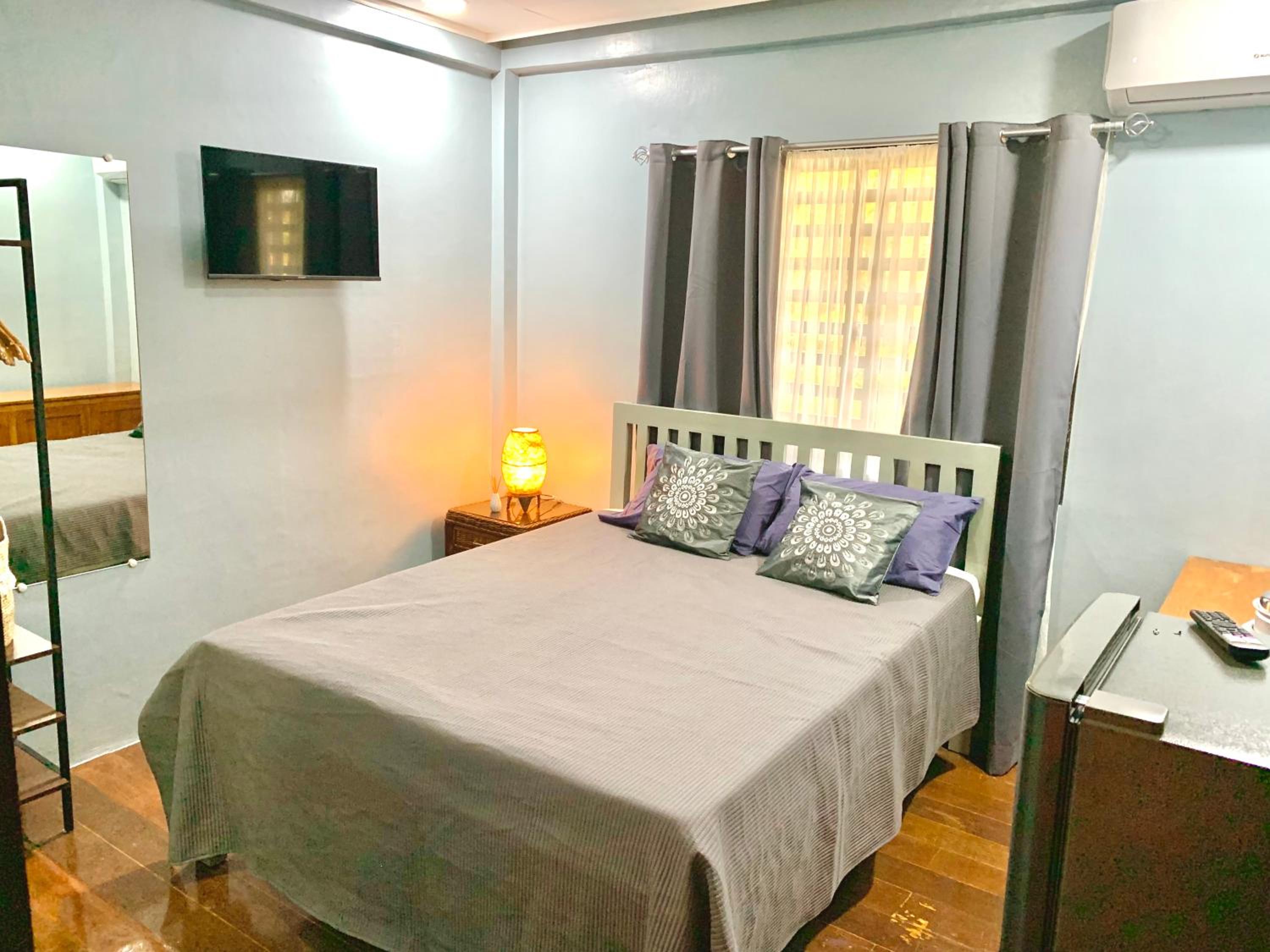 G Apartment - King Room view 3