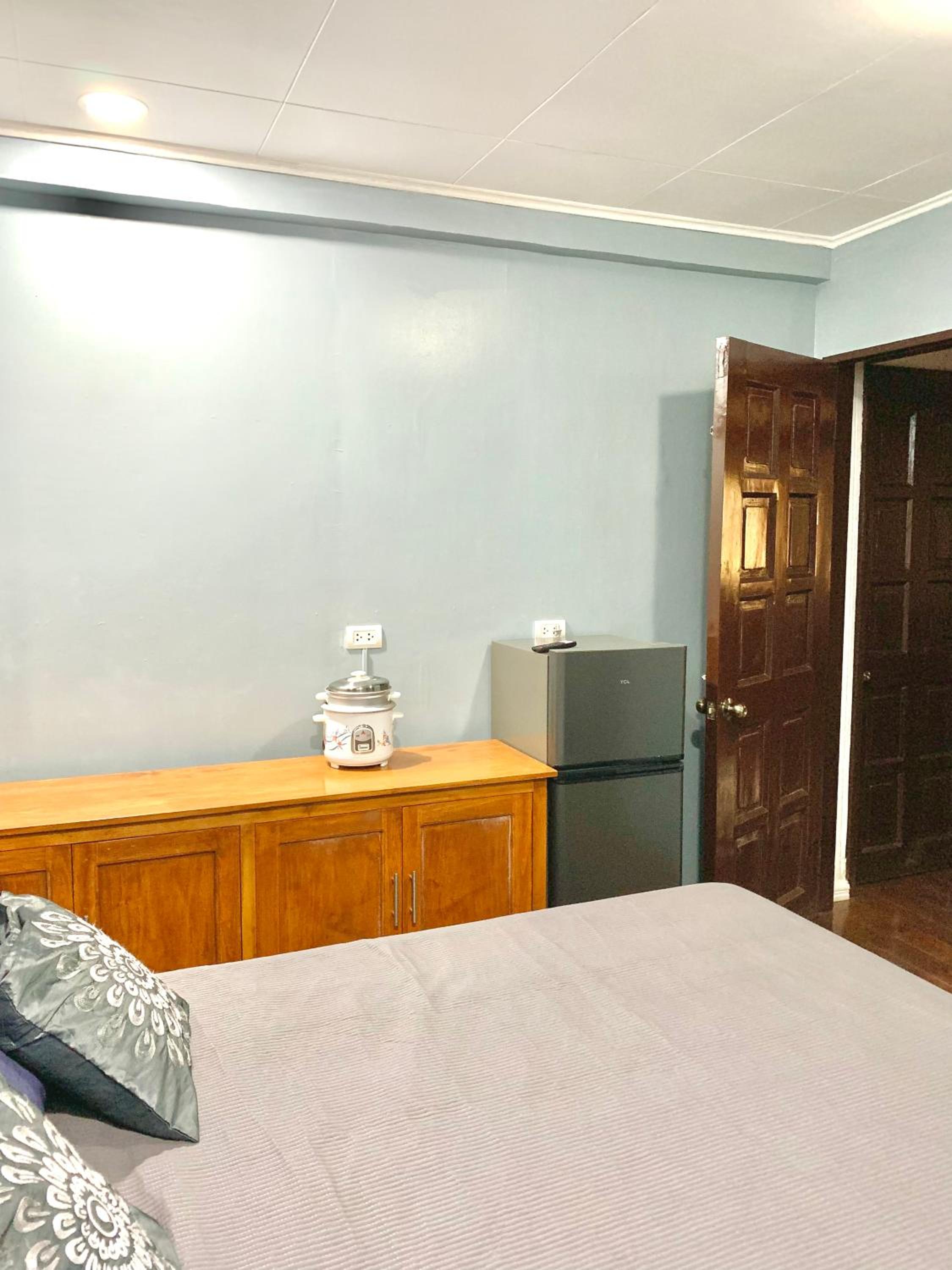 G Apartment - King Room view 4