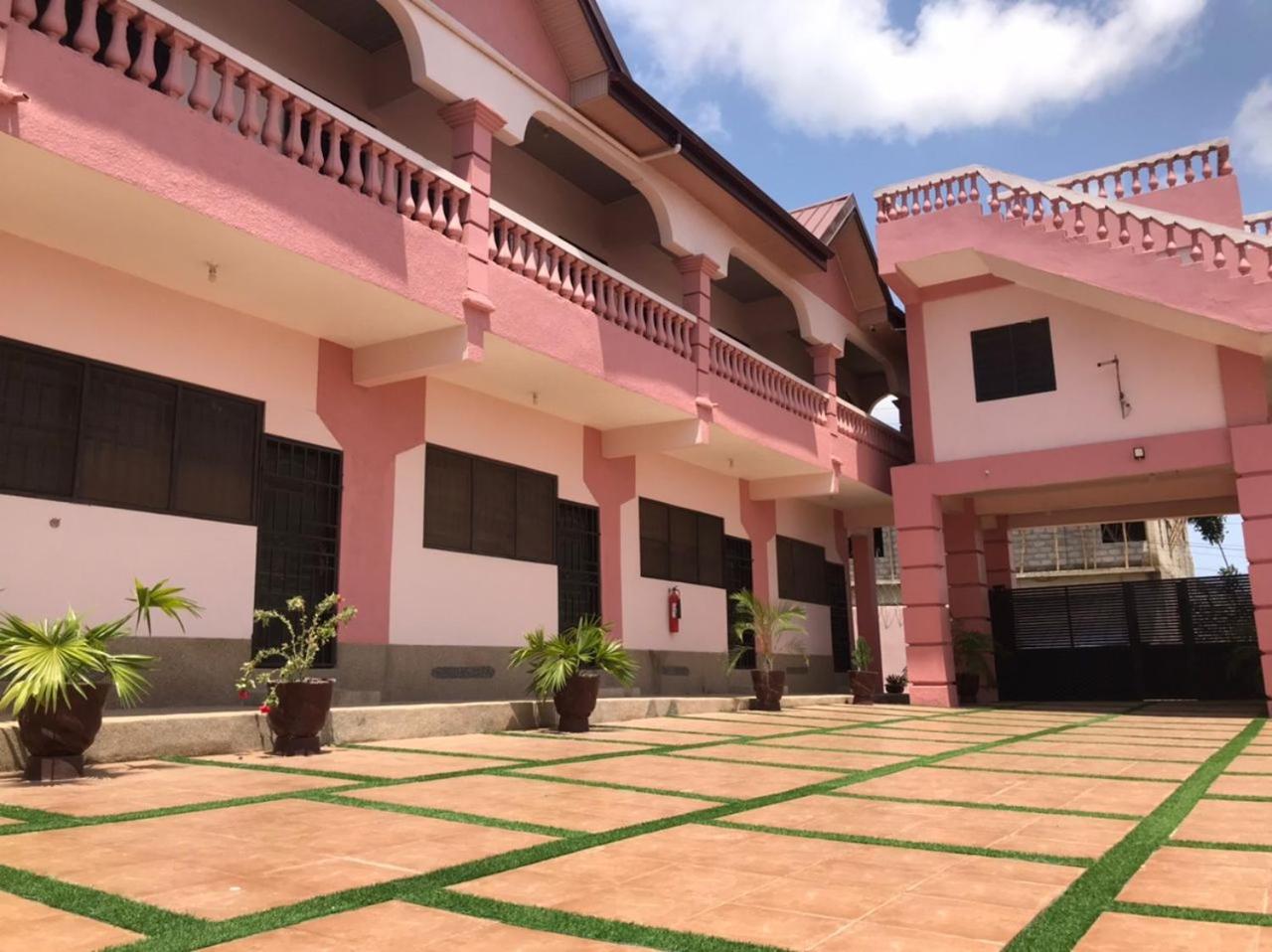 Nyawoyi villa