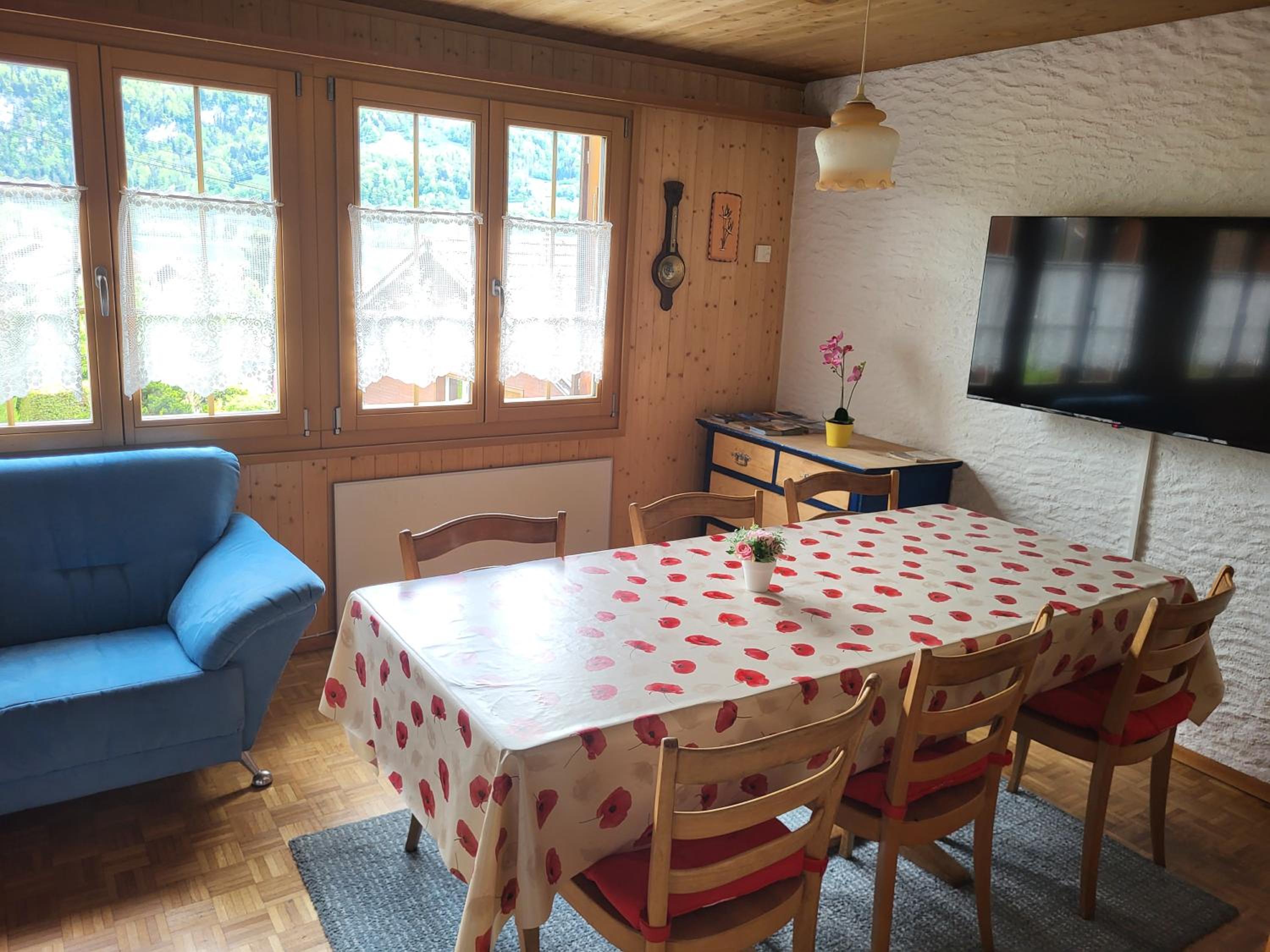 Zauberhaftes Chalet mit Whirlpool, Berg & Seesicht
