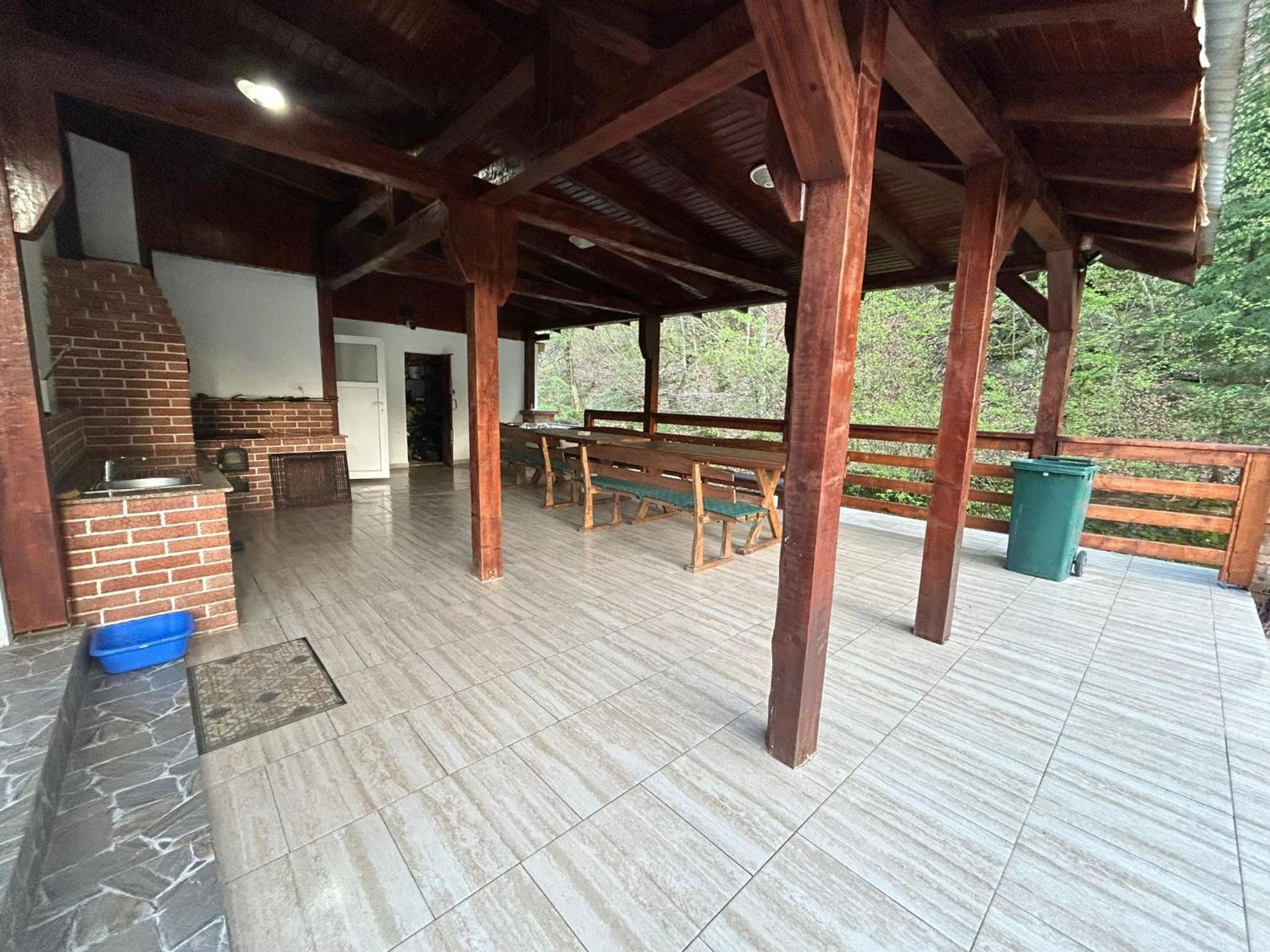 Cabana de lângă Vale view 3