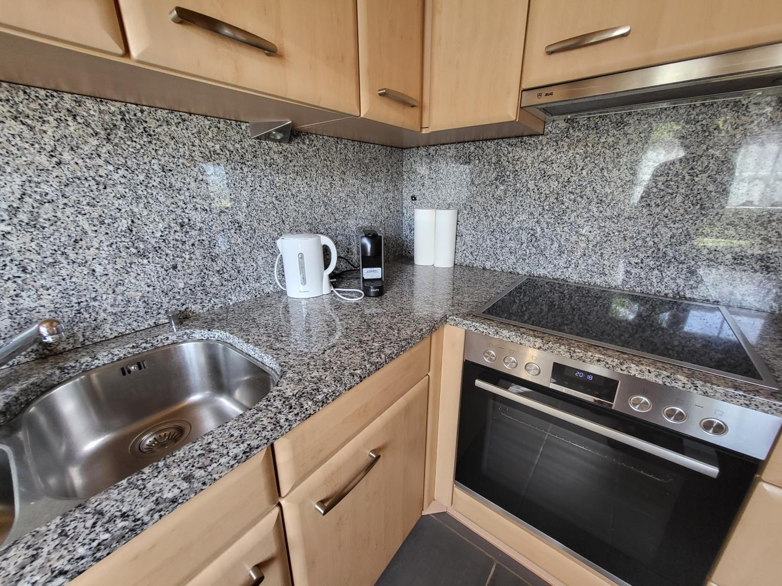 Zauberhaftes Chalet mit Whirlpool, Berg & Seesicht