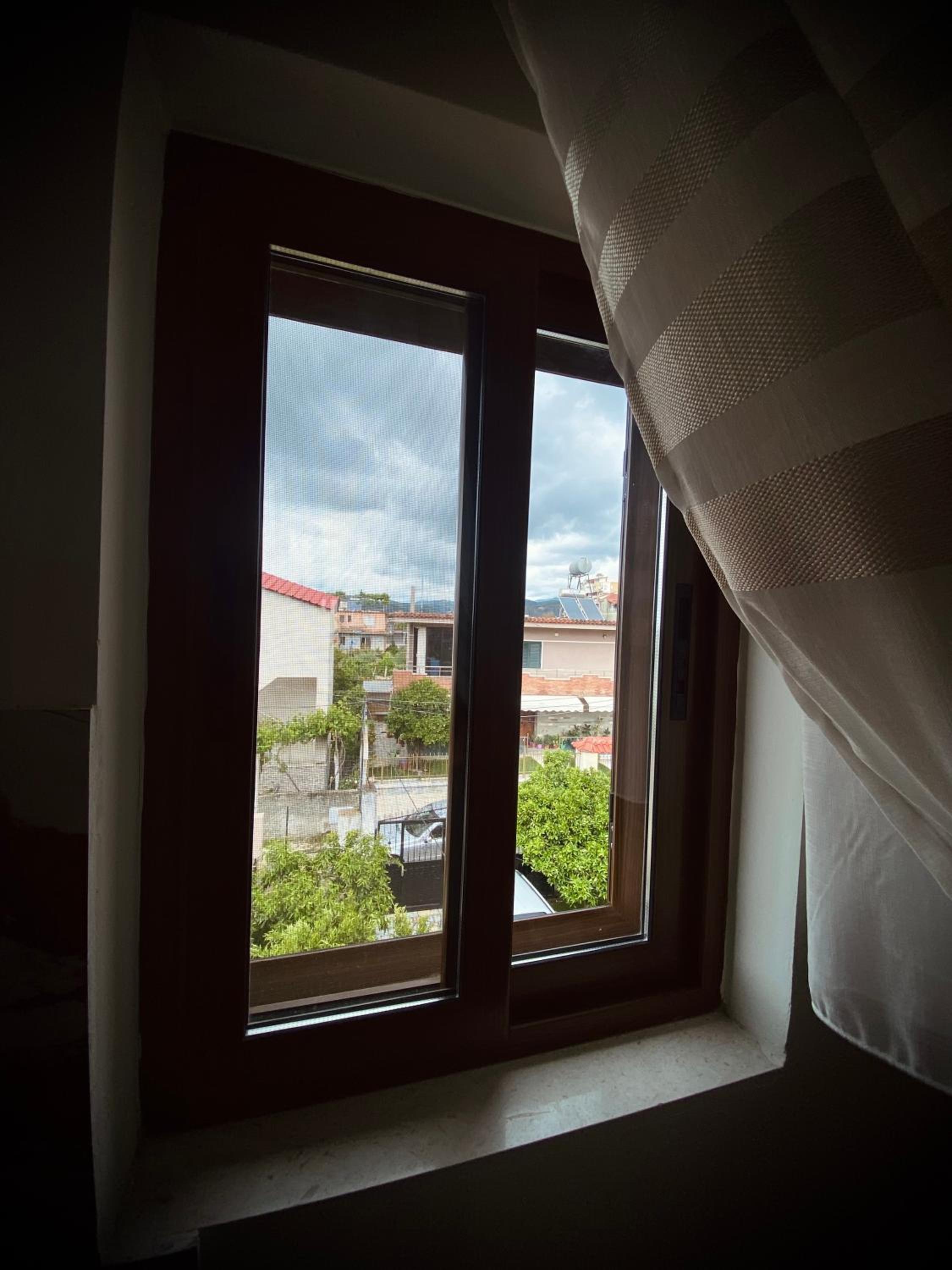 Villa Berat - View of Berat Castle & Traditional Breakfast