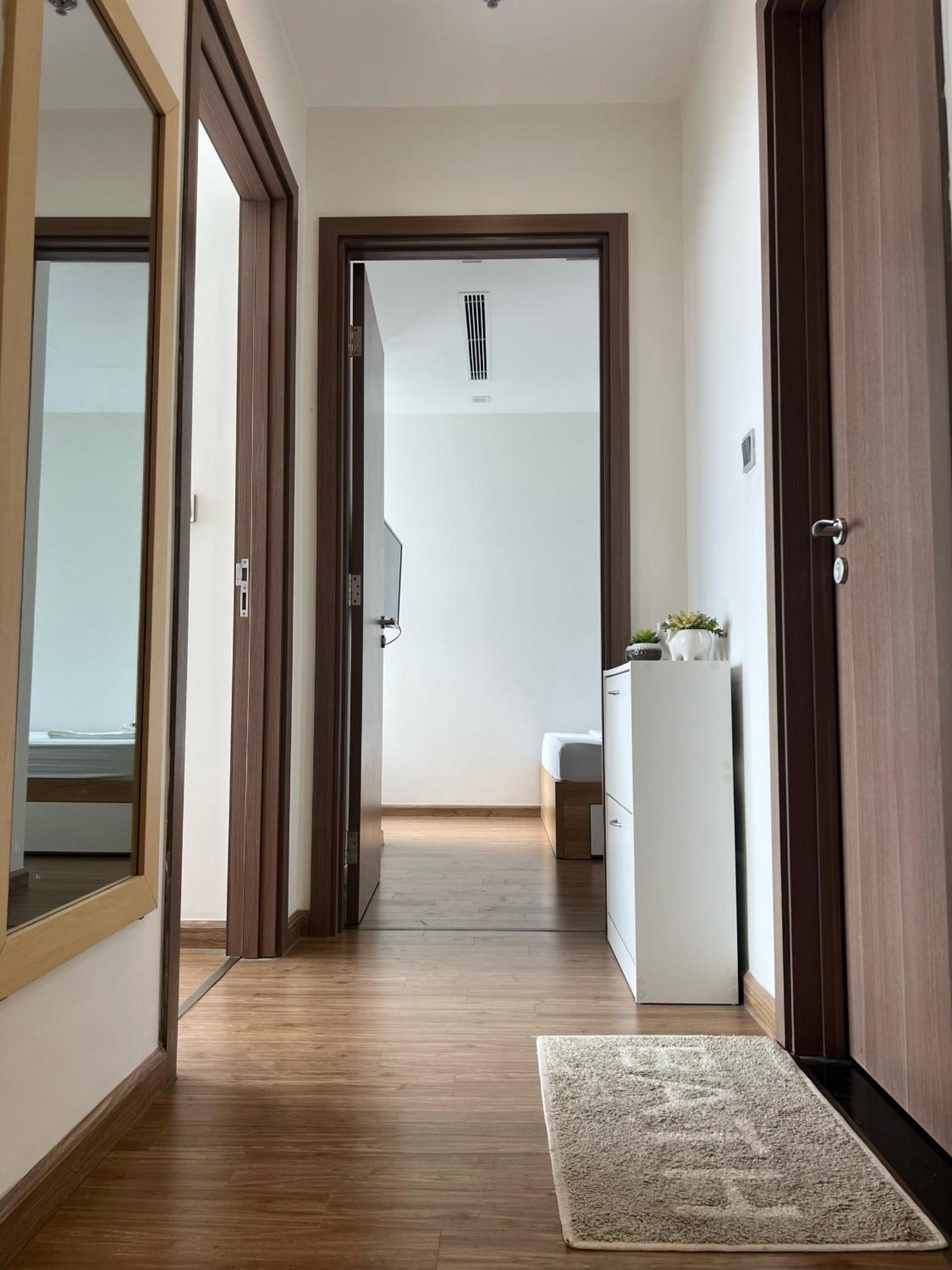 2 Bedrooms in luxury @Vinhomes Green Bay Ha Noi.