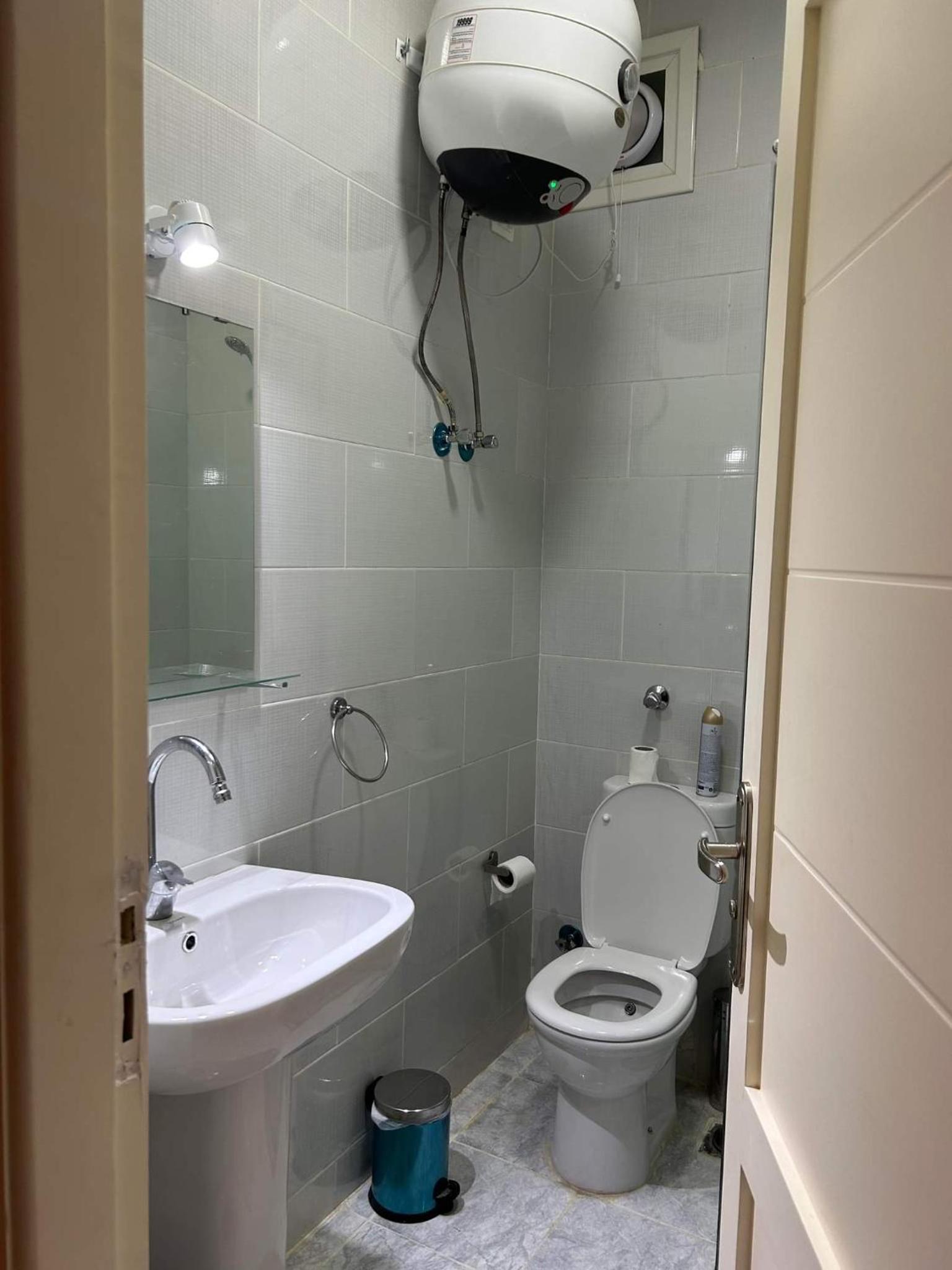 Fabulous studio 8 mins drive to El Gouna gates view 3