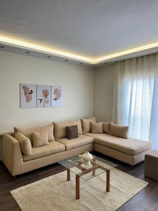 Families Only - Rehab 2 - Stylish Apartment view 3