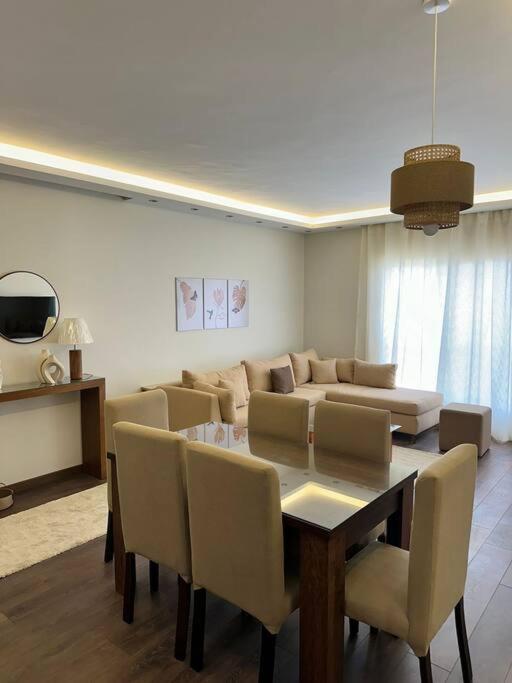 Families Only - Rehab 2 - Stylish Apartment view 2