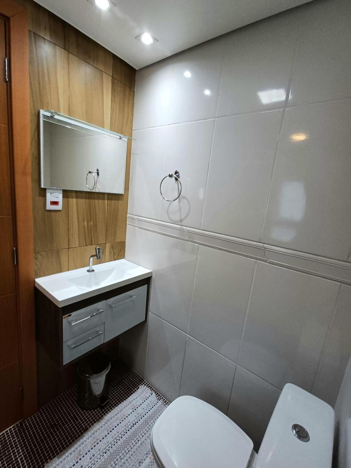Minicasa Show, 27m², com churrasqueira e varanda!