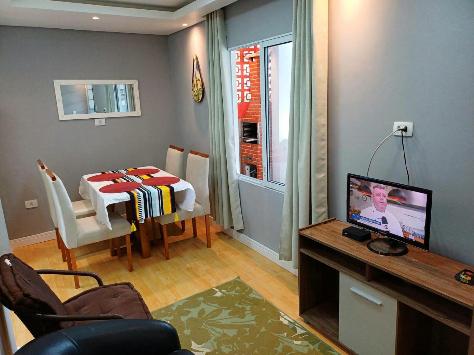 Minicasa Show, 27m², com churrasqueira e varanda!