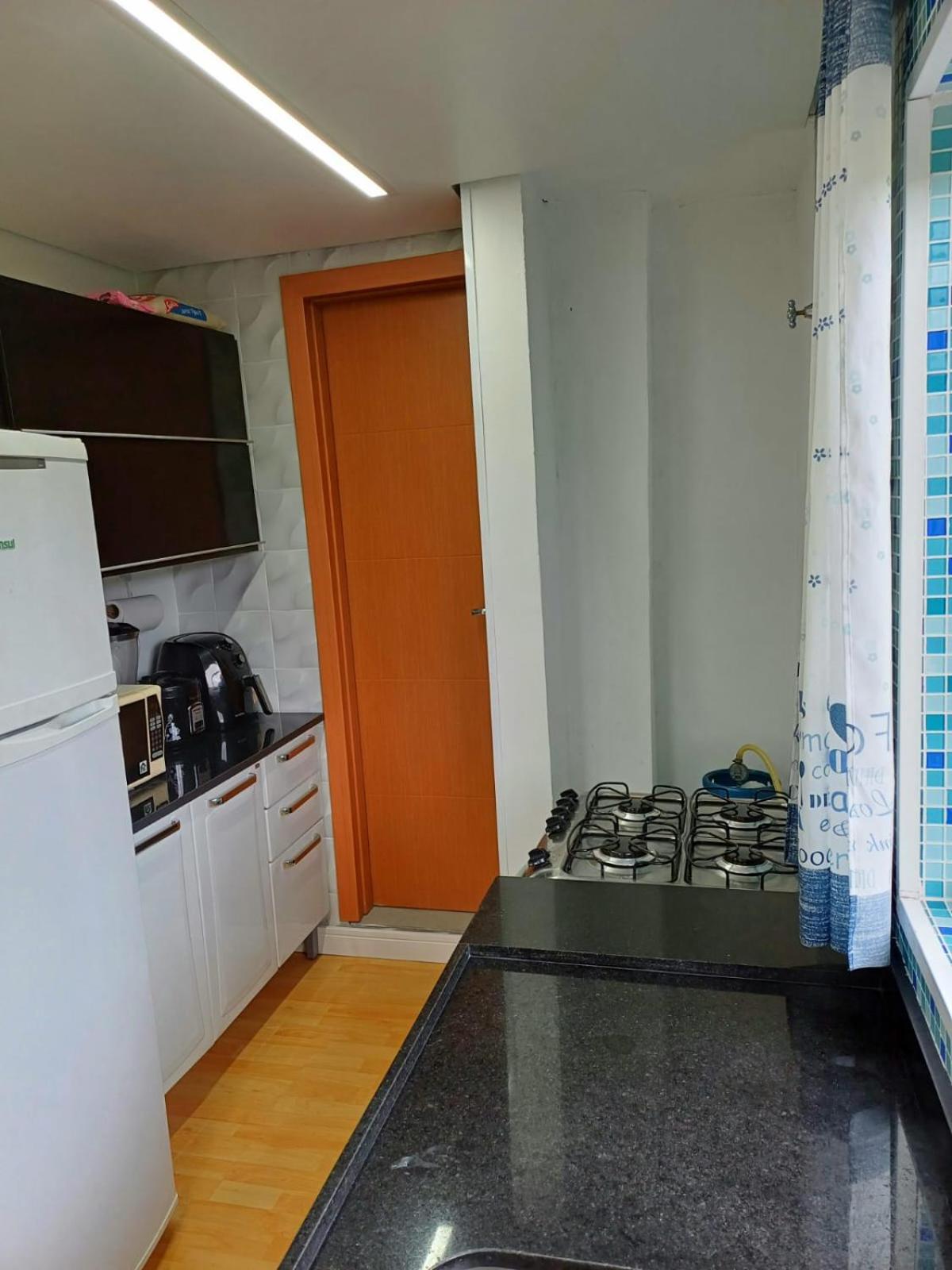 Minicasa Show, 27m², com churrasqueira e varanda!