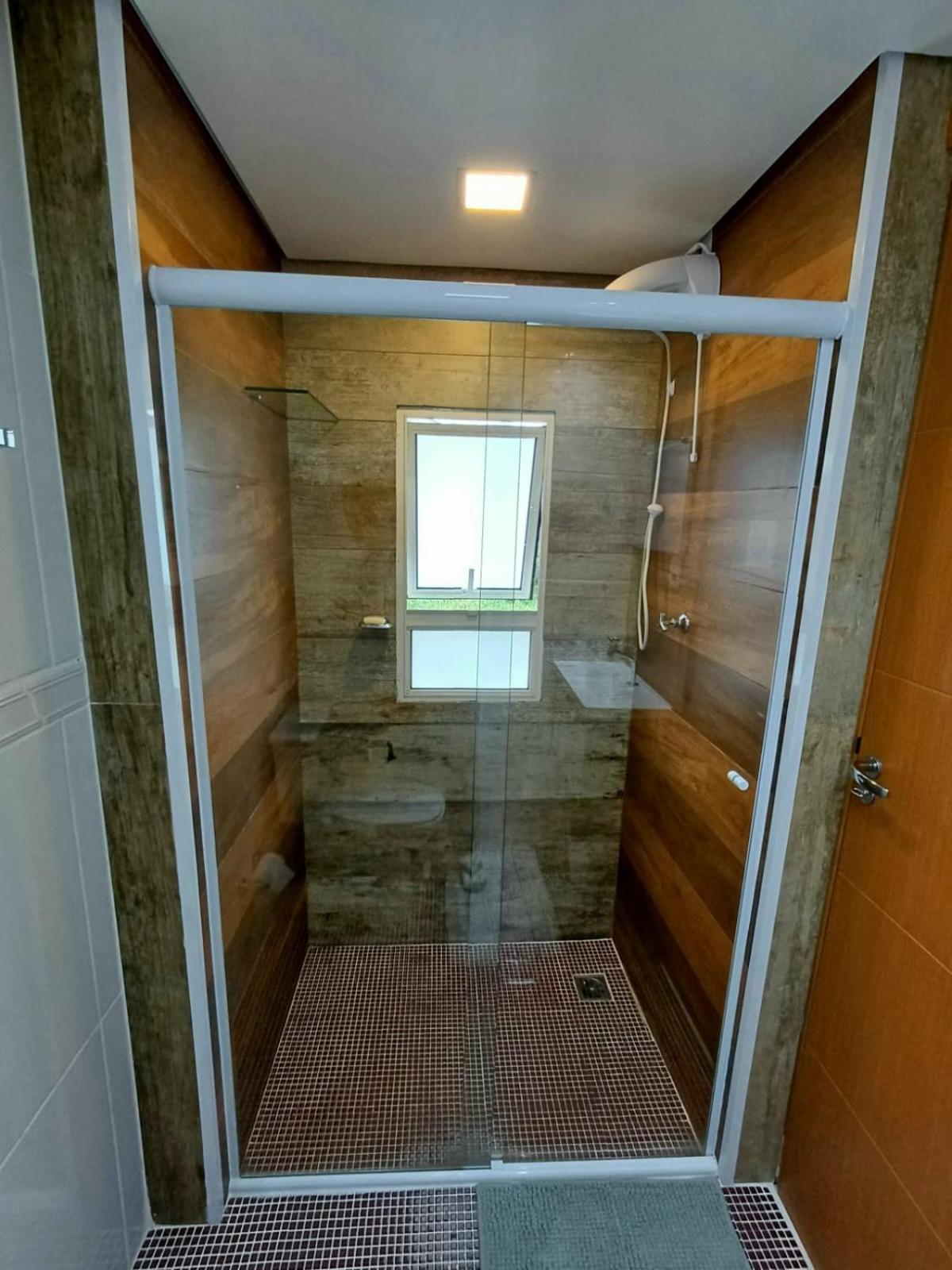 Minicasa Show, 27m², com churrasqueira e varanda!