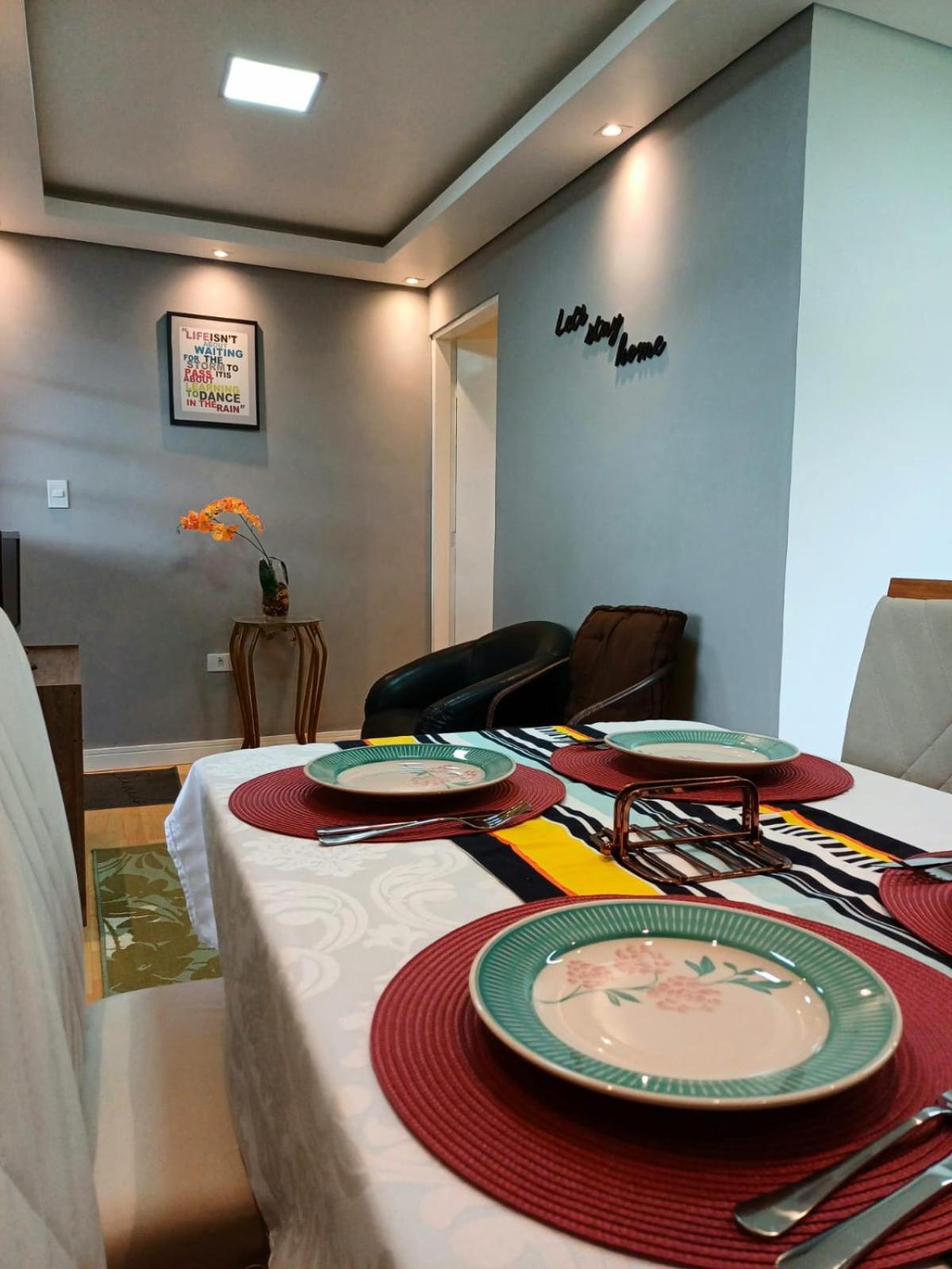 Minicasa Show, 27m², com churrasqueira e varanda!