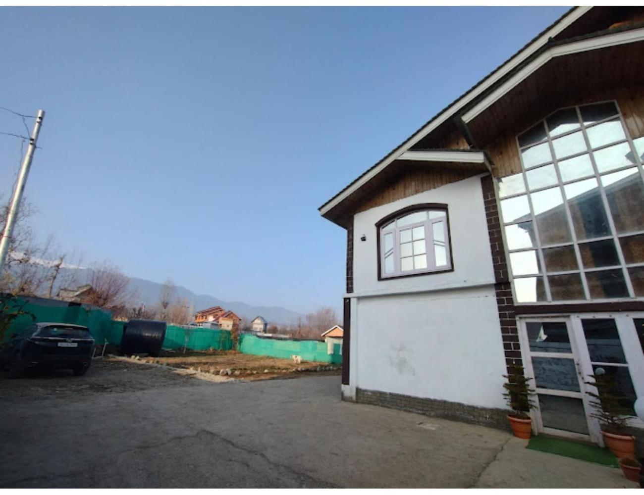 Hotel The Gulmarg Gateway Resort, Jammu and Kashmir