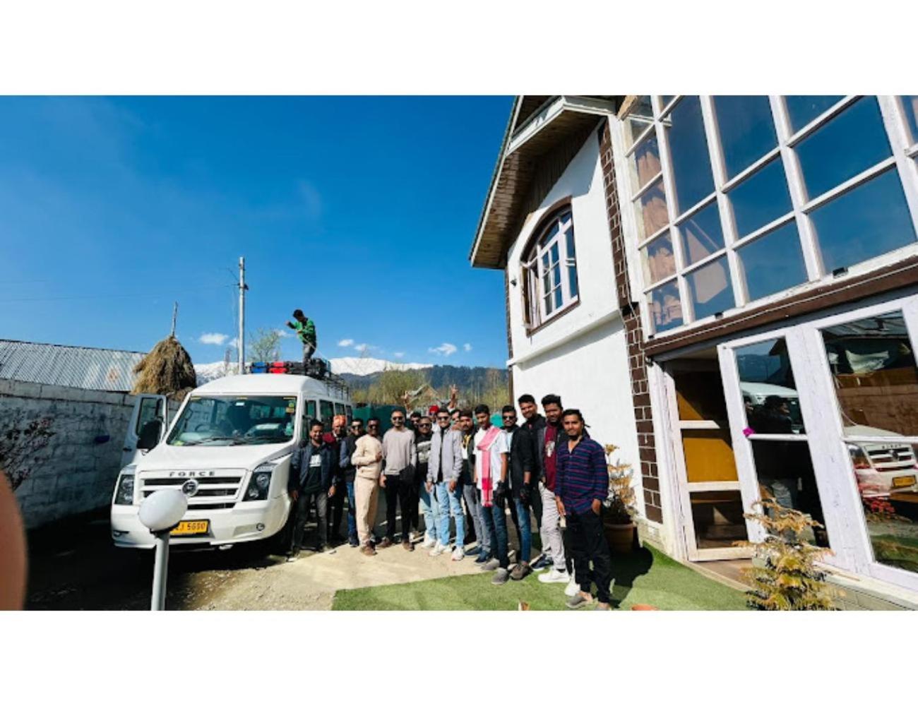 Hotel The Gulmarg Gateway Resort, Jammu and Kashmir