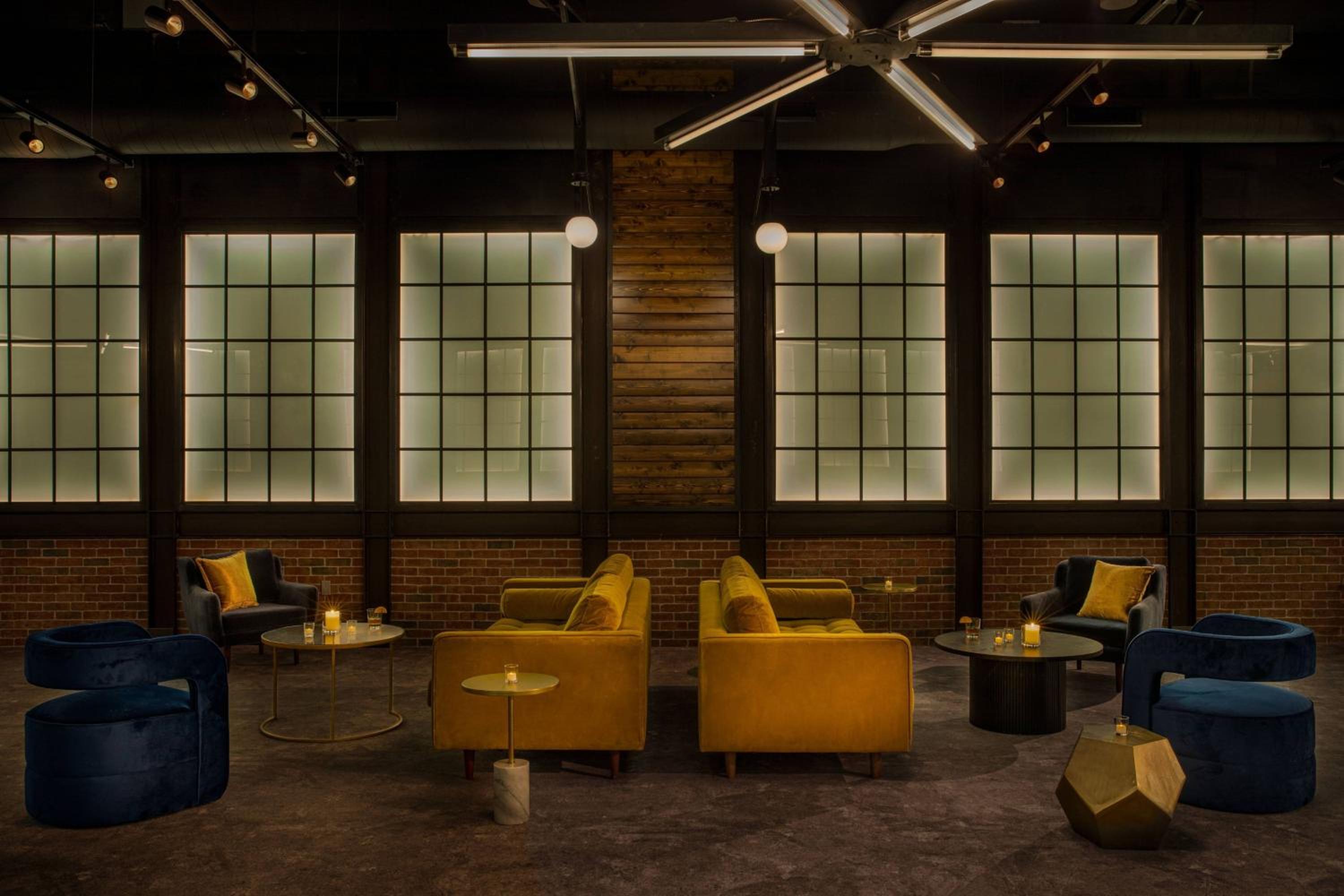 Moxy Downtown Los Angeles