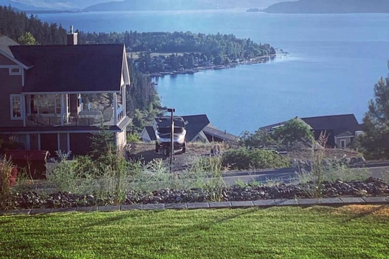 Kelowna Vacations - Exceptional Cozy Cottage with Incredible View! - Property Image 74