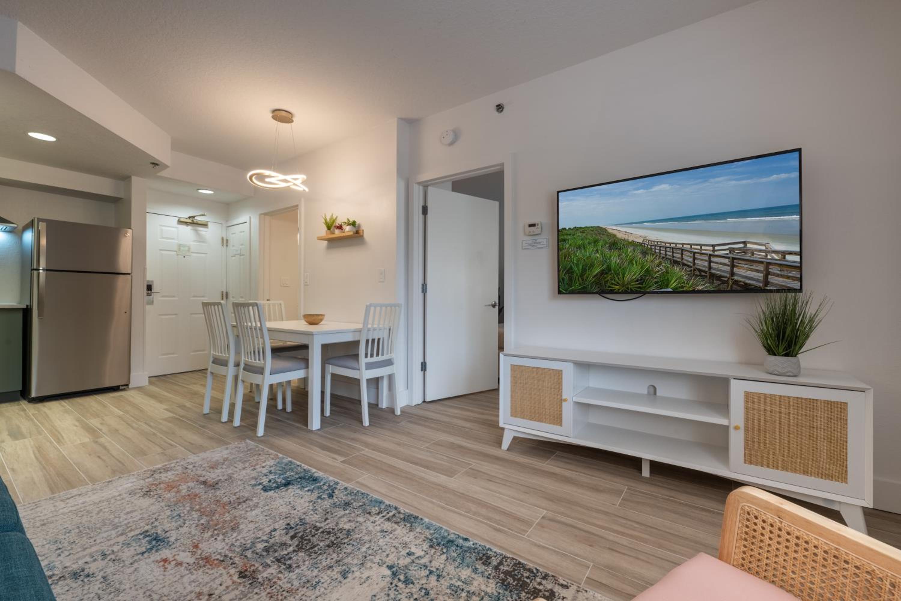 Pool view apartment near Epic Universe and Universal Studios