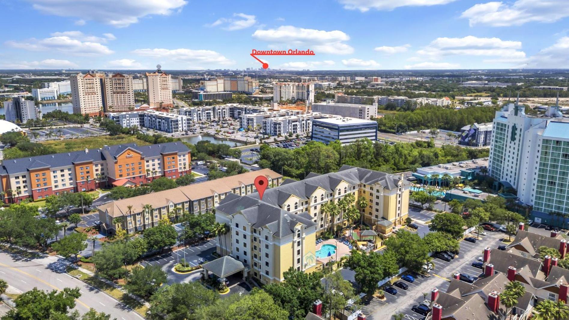 Pool view apartment near Epic Universe and Universal Studios