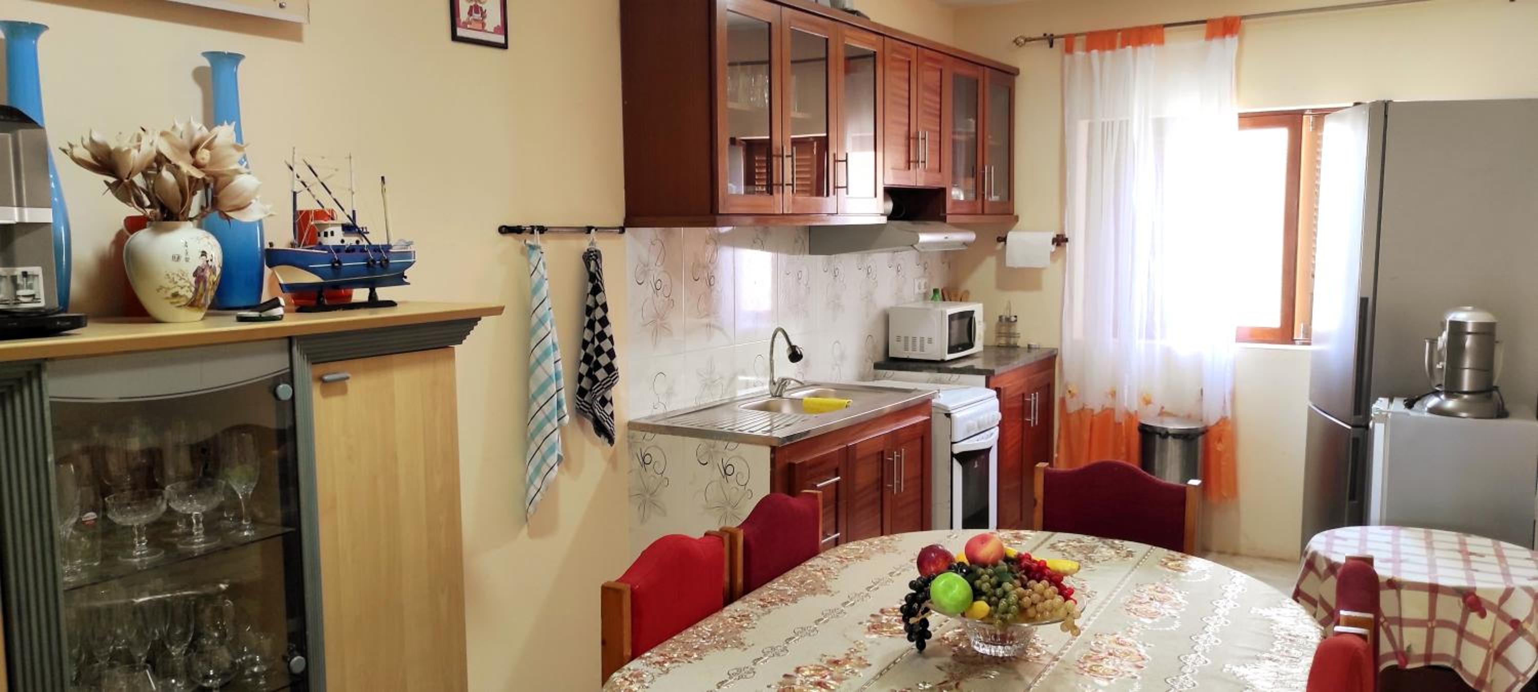 guesthouse emaly