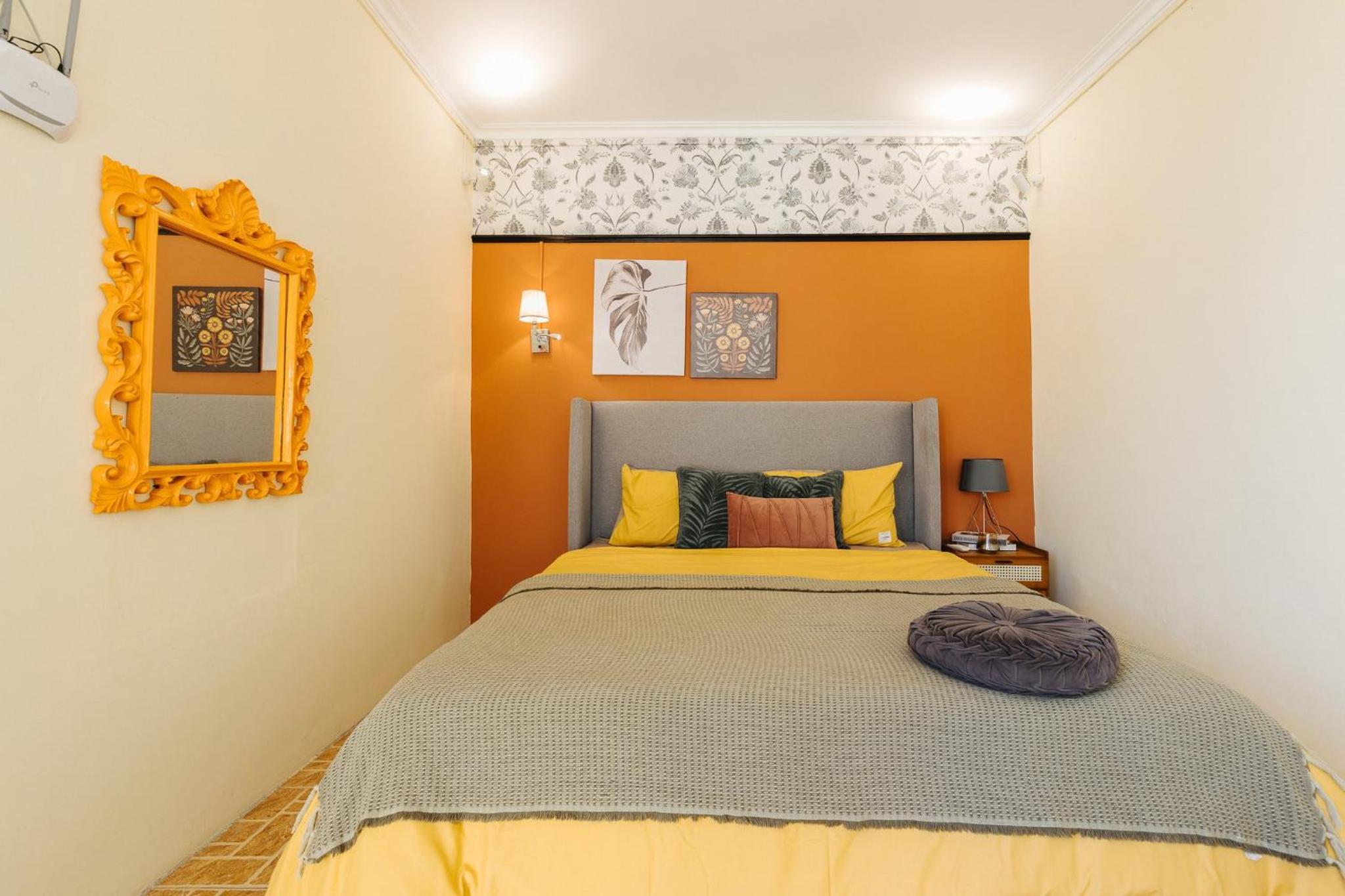 Old town, super spacious, good price, comfortable 43 phùng hưng street