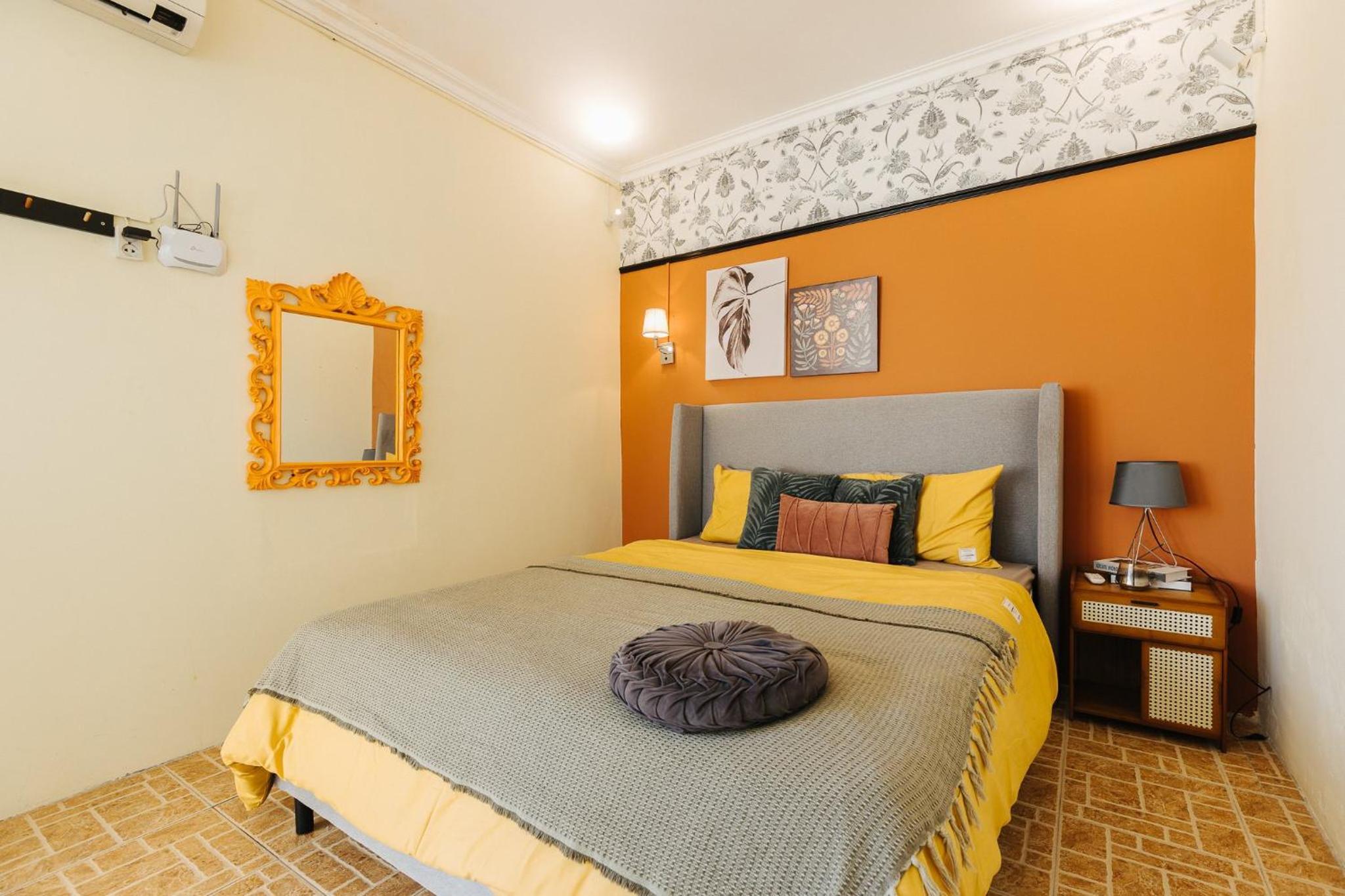 Old town, super spacious, good price, comfortable 43 phùng hưng street