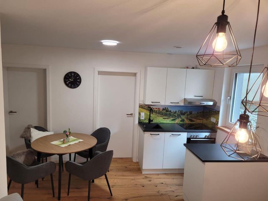 Neues 2 Zimmer Schmuckstück