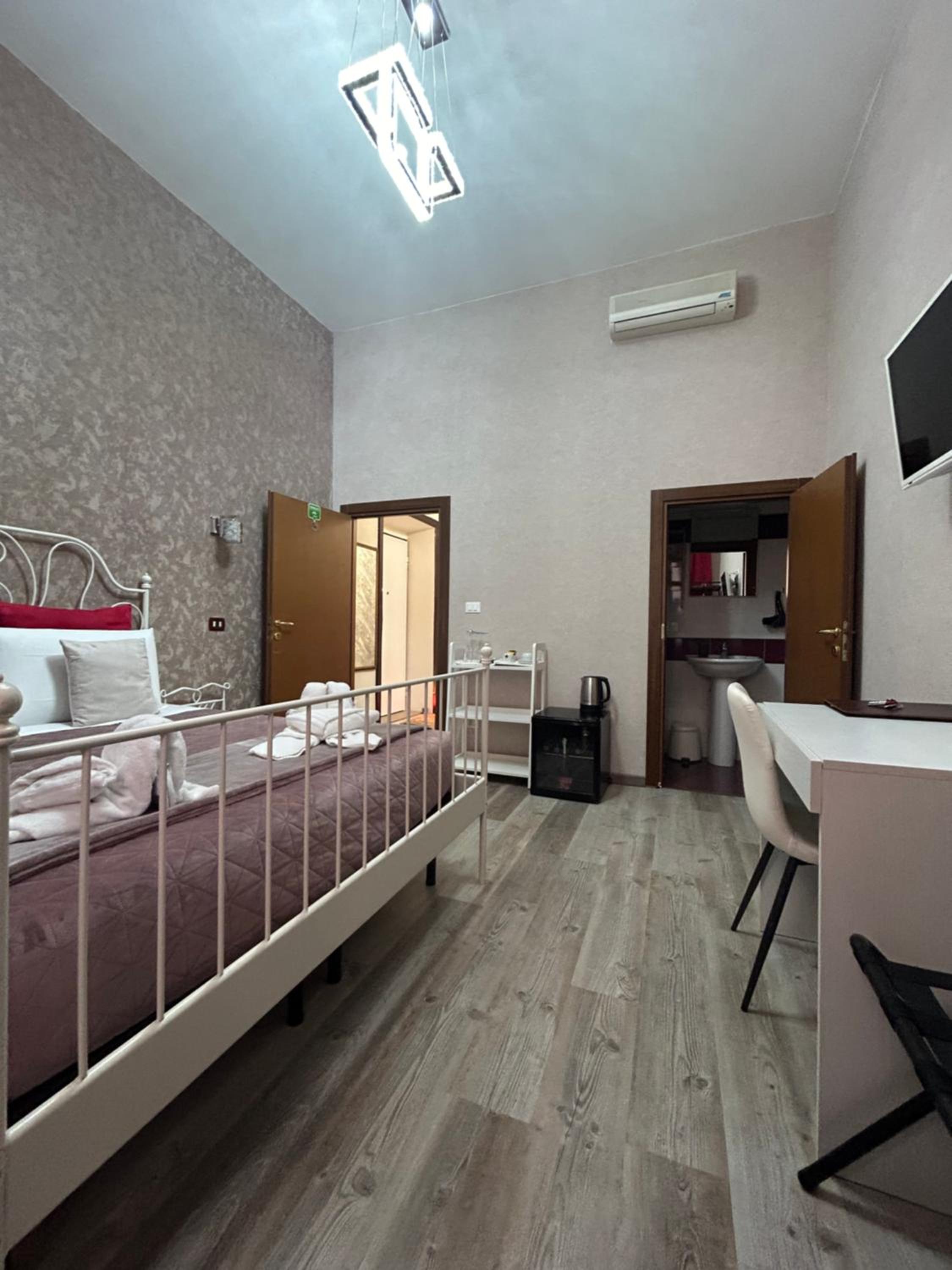 Vanella Rome Domus