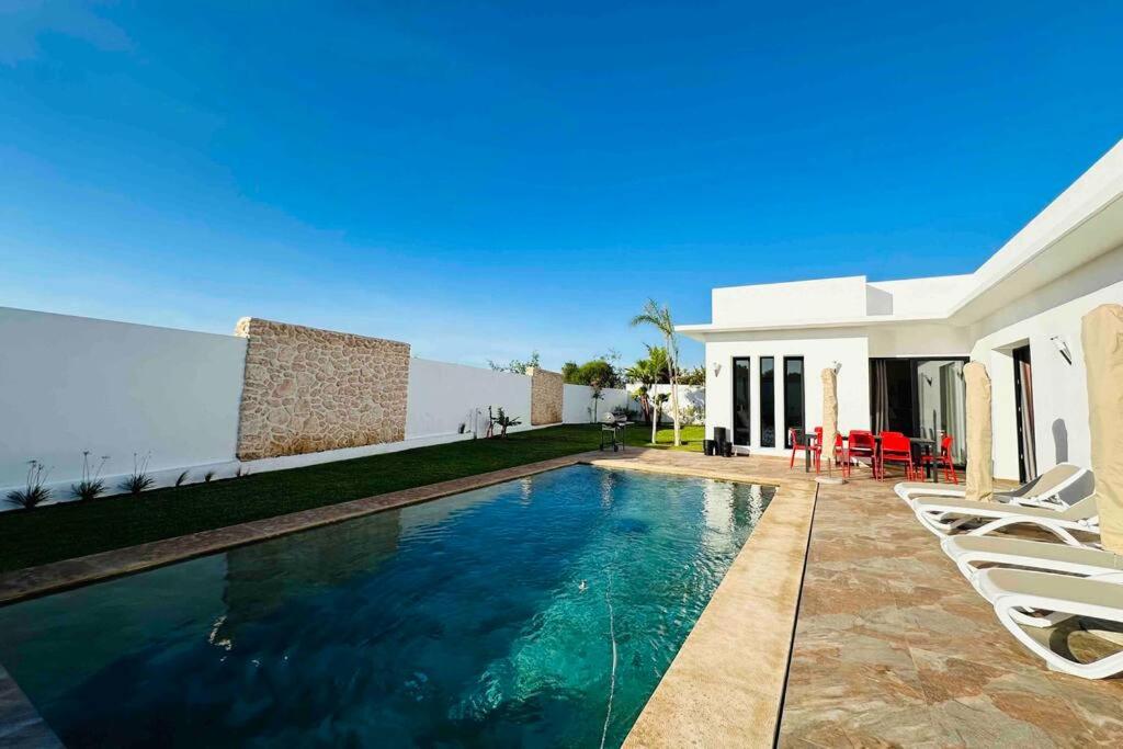 Villa Darline Maison Design Piscine chauffée
