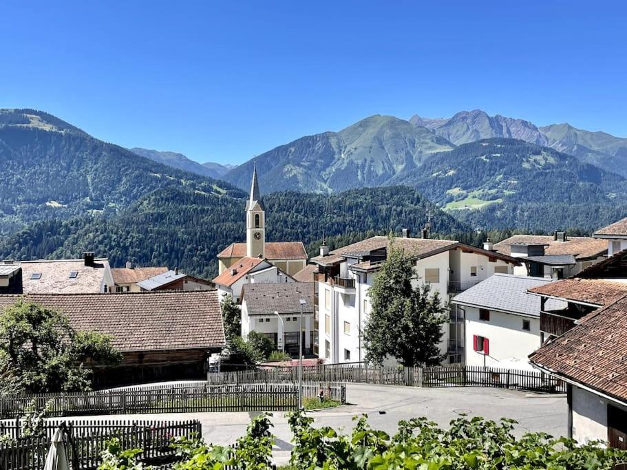 Spacious 3 bedroom Chalet near Flims