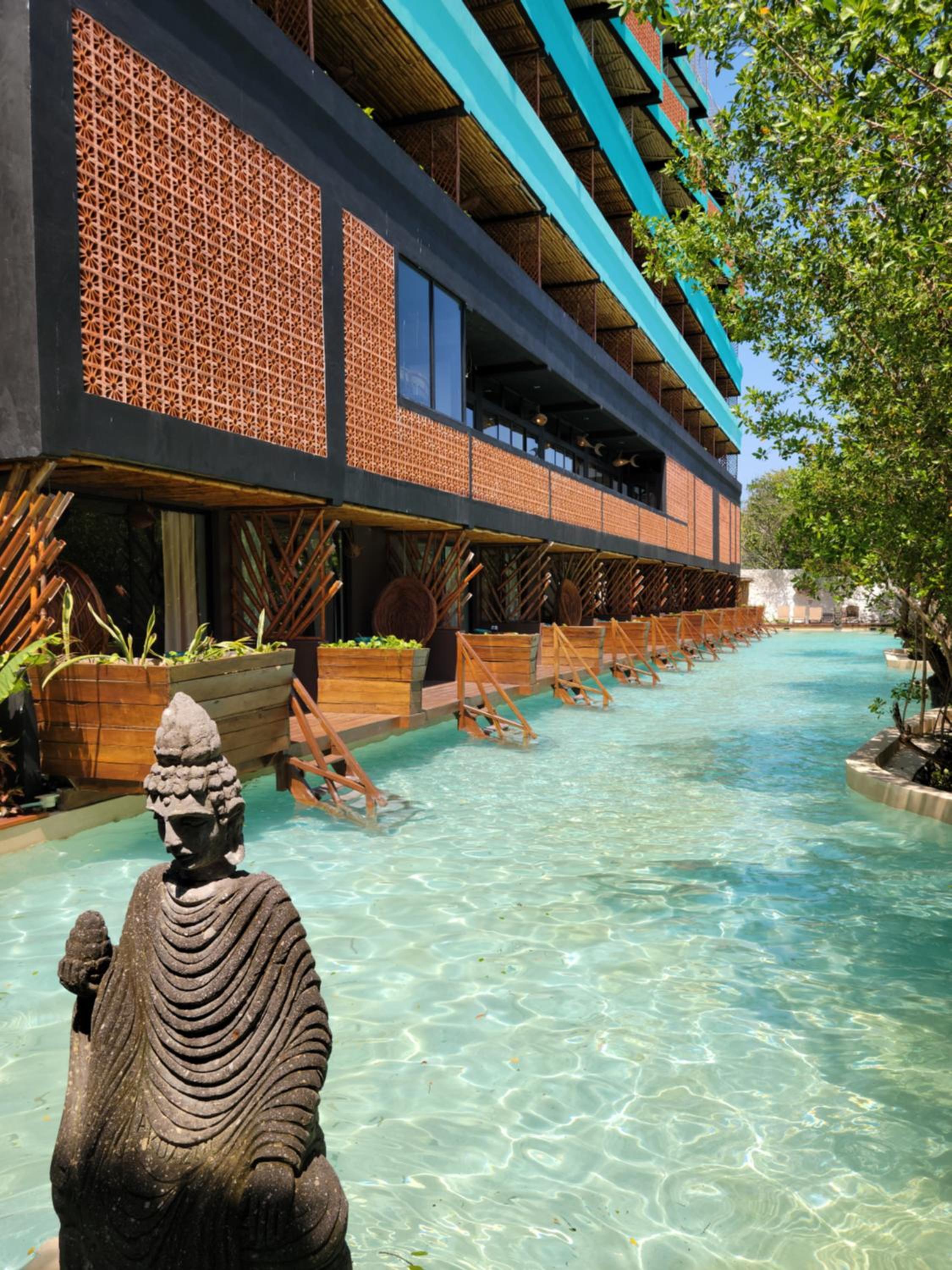 Akuazul Resorts Adults Only