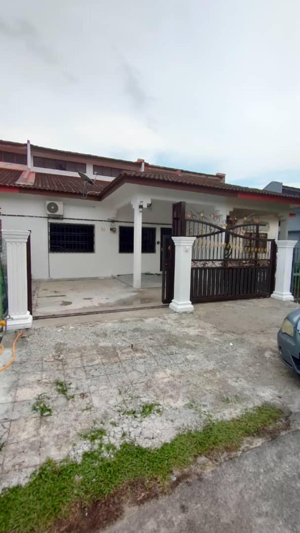 HOMESTAY Al-AMIN BATU PAHAT photo 1