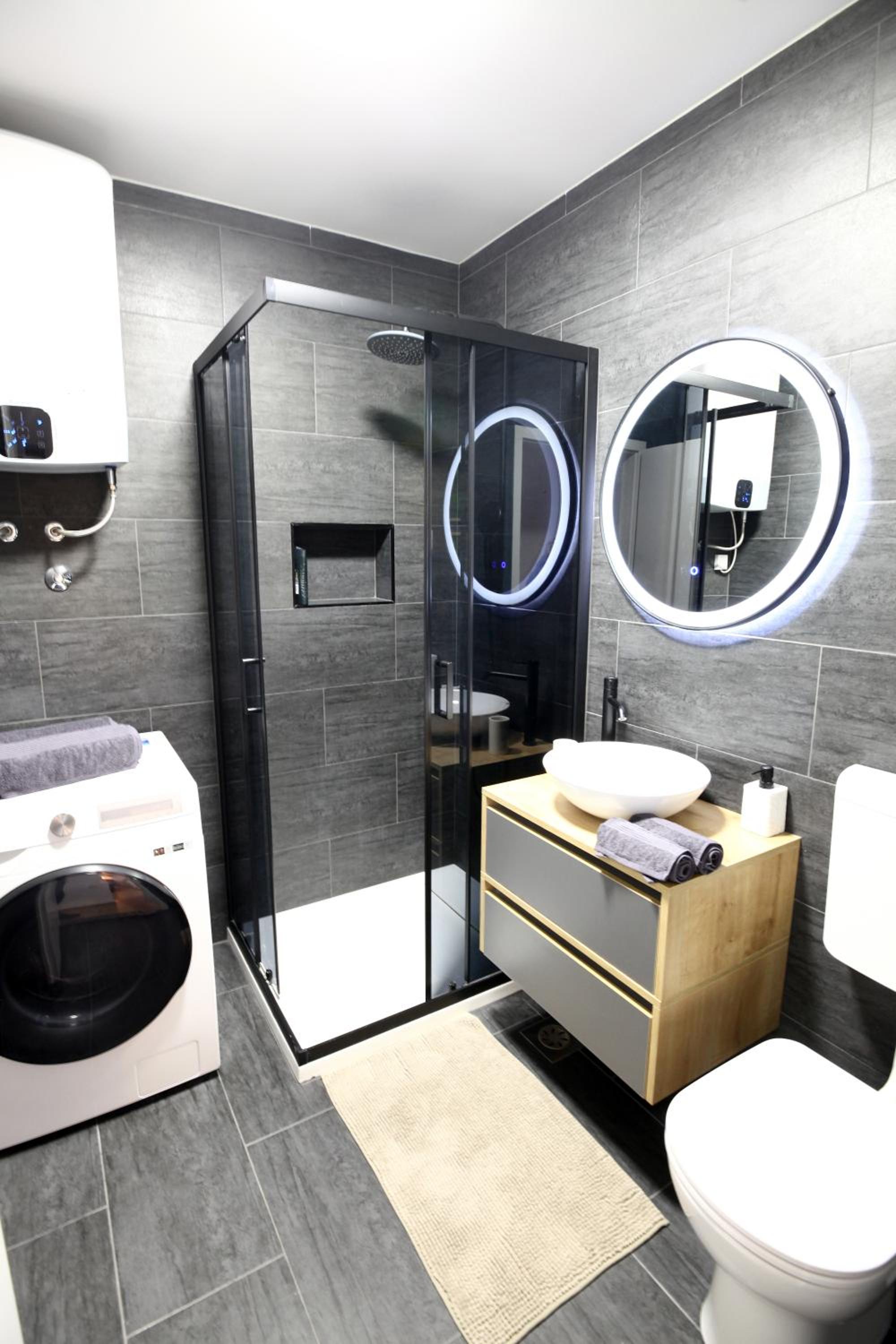 Moderna suita v centru mesta JAKAM - City Center Modern Suite JAKAM view 4