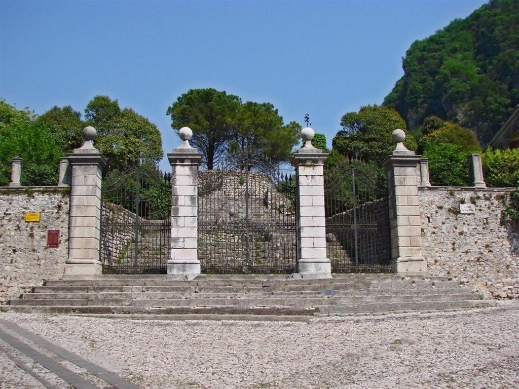 Castrum di Serravalle