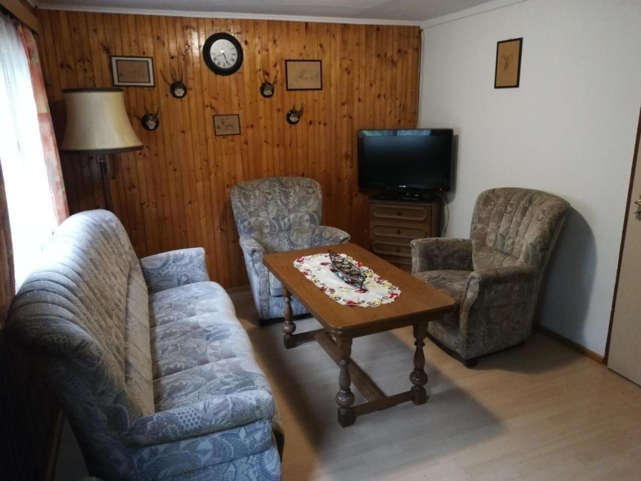 Ferienhaus bei Budapest Für Familie und Hunde view 3