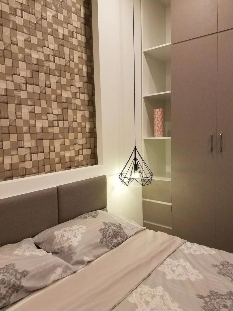 Bumble Apartment