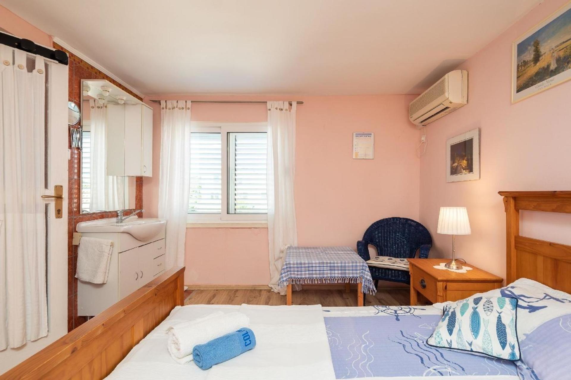 Ferienhaus für 6 Personen 2 Kinder ca 100 qm in Stobrec, Dalmatien Mitteldalmatien photo 4