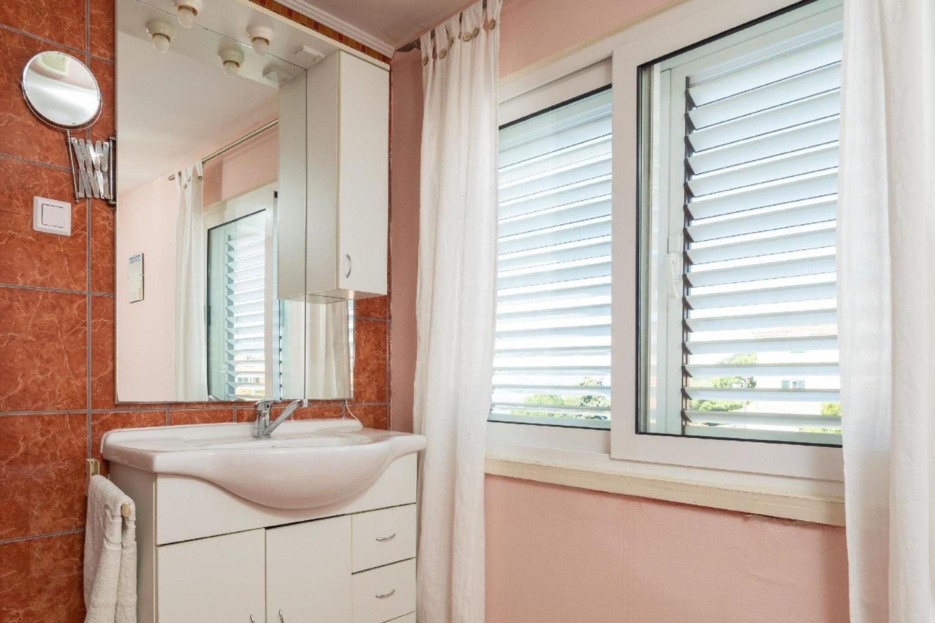 Ferienhaus für 6 Personen 2 Kinder ca 100 qm in Stobrec, Dalmatien Mitteldalmatien photo 3