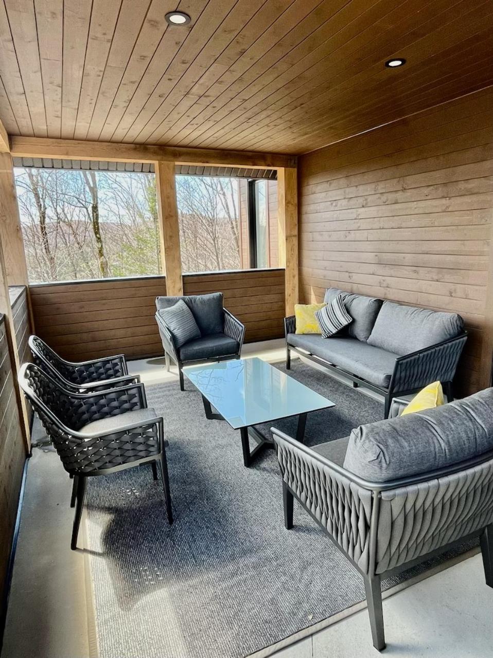 The Glam Shack - Golf, Ski, Spa